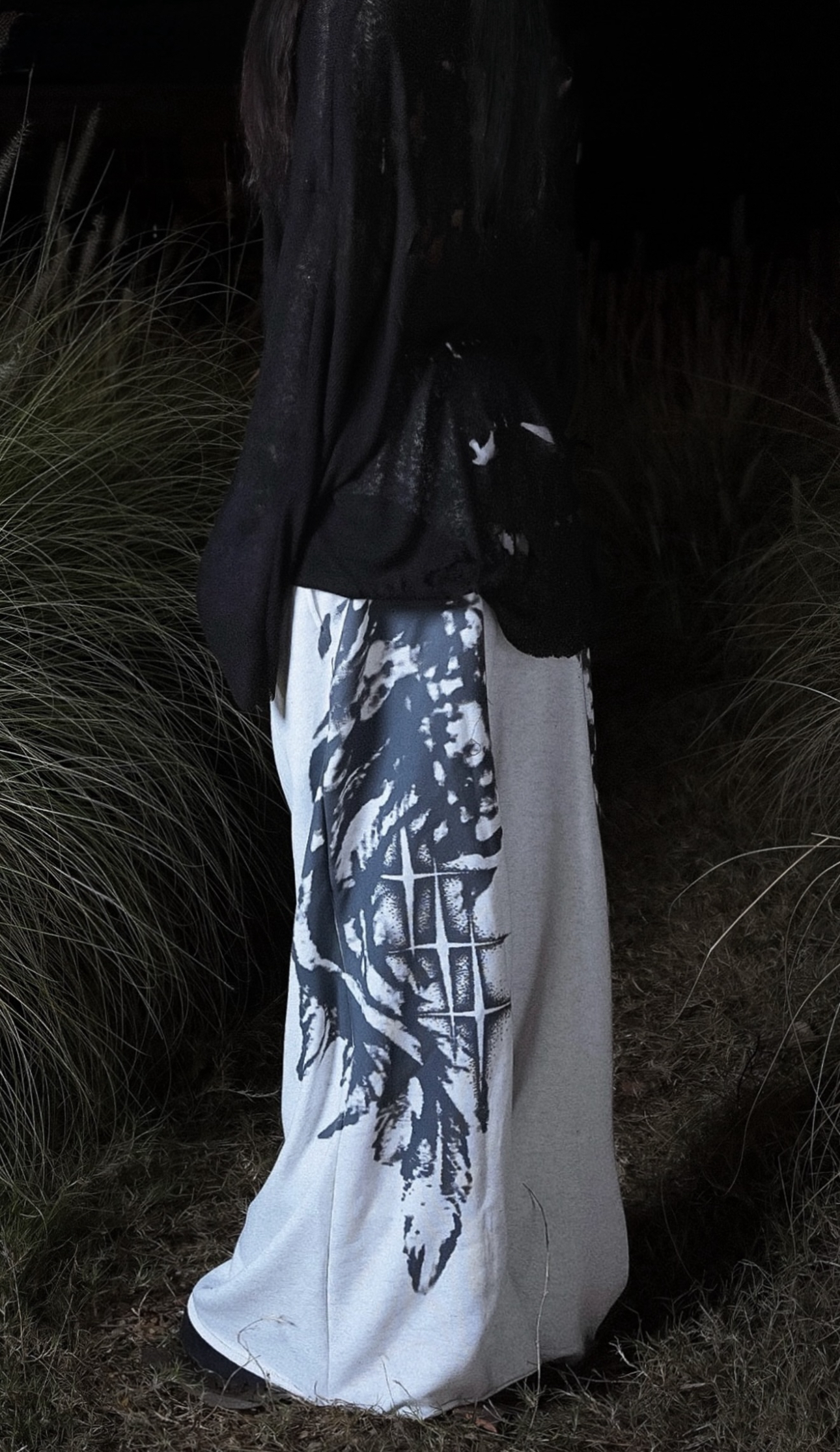 KISH TAKE OFF SWEATPANTS