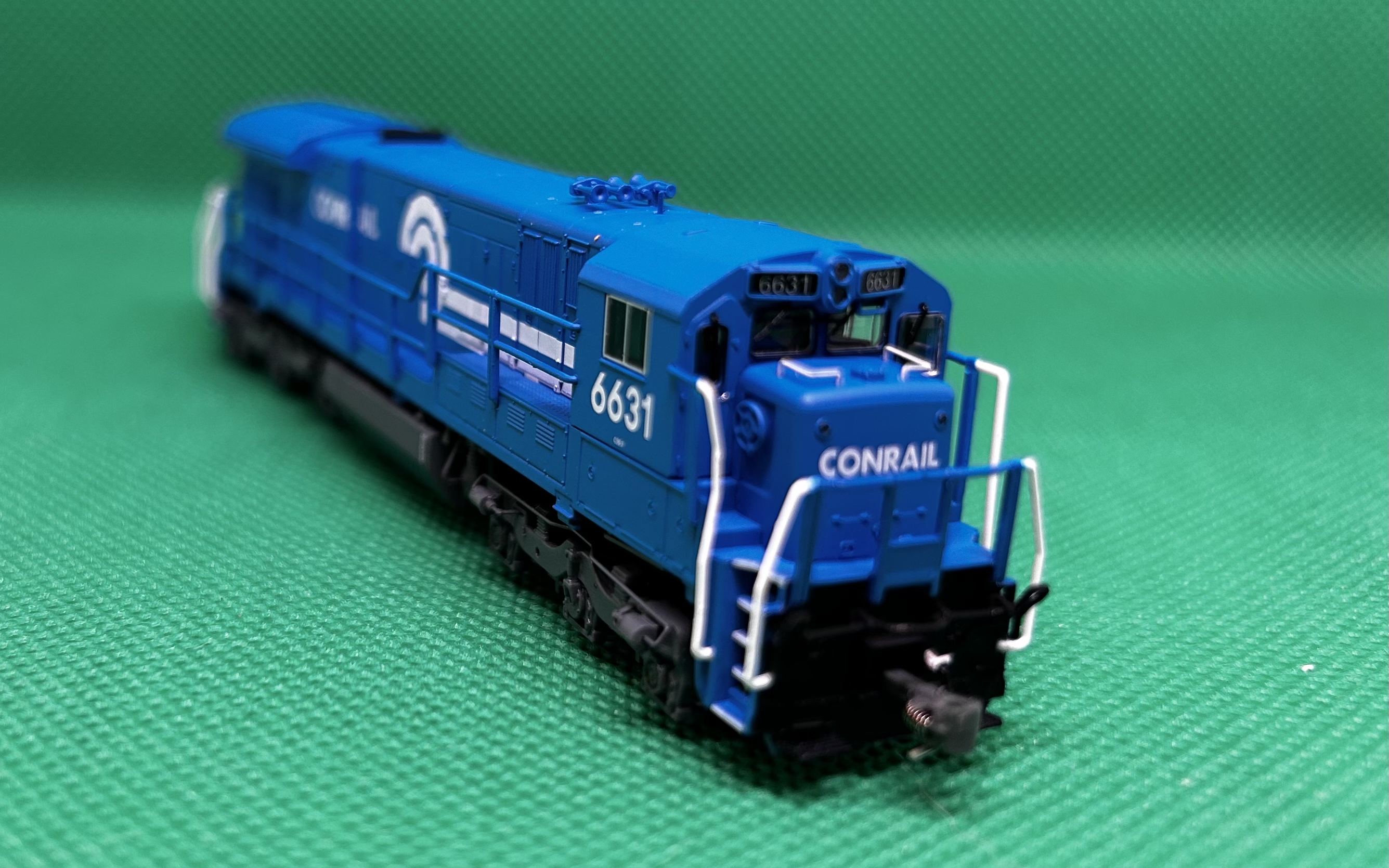 模矩MD5112 C36-7內燃機車，睇片檢修燈亮起！