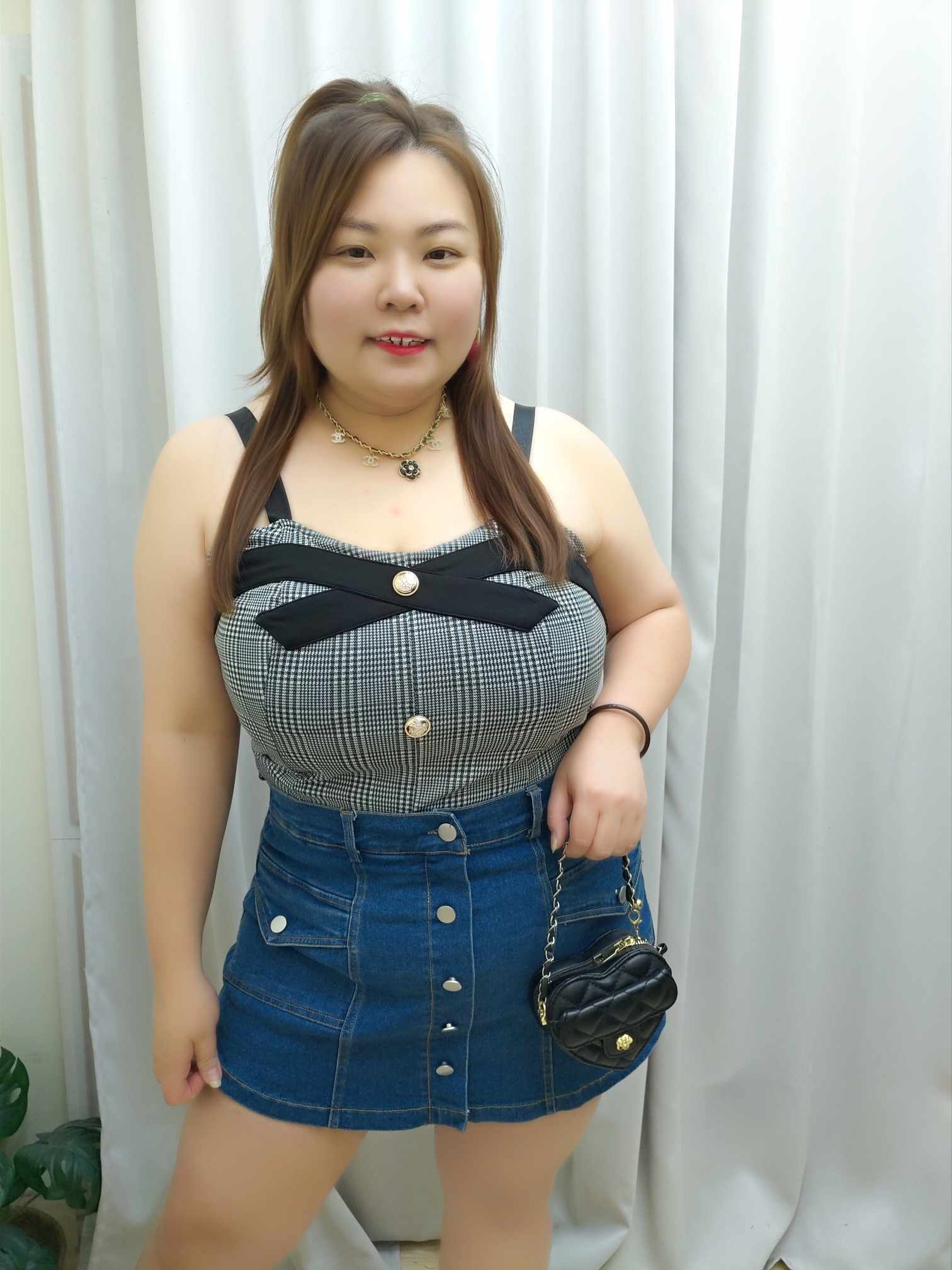 DB12 TW#5801 拼蝴蝶结附垫吊带上衣