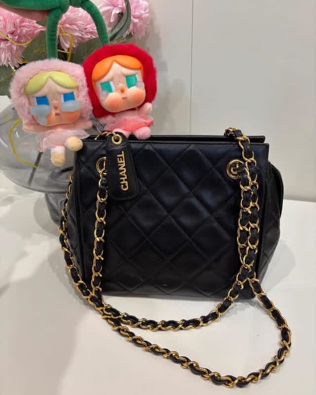 CHANEL Matelasse Chain Vintage Shoulder Bag Black 100%Authentic, 95%New ✅3Card✅Dust bag