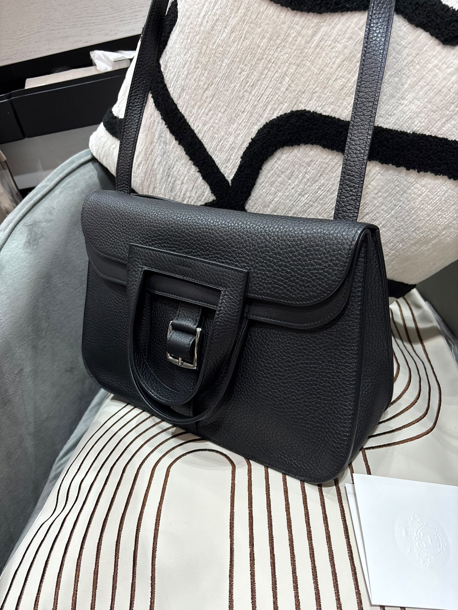 Hermes Halzan 31,STAMP A 黑銀 100%Authentic,98%new ✅專門店收據 ✅Dust bag 