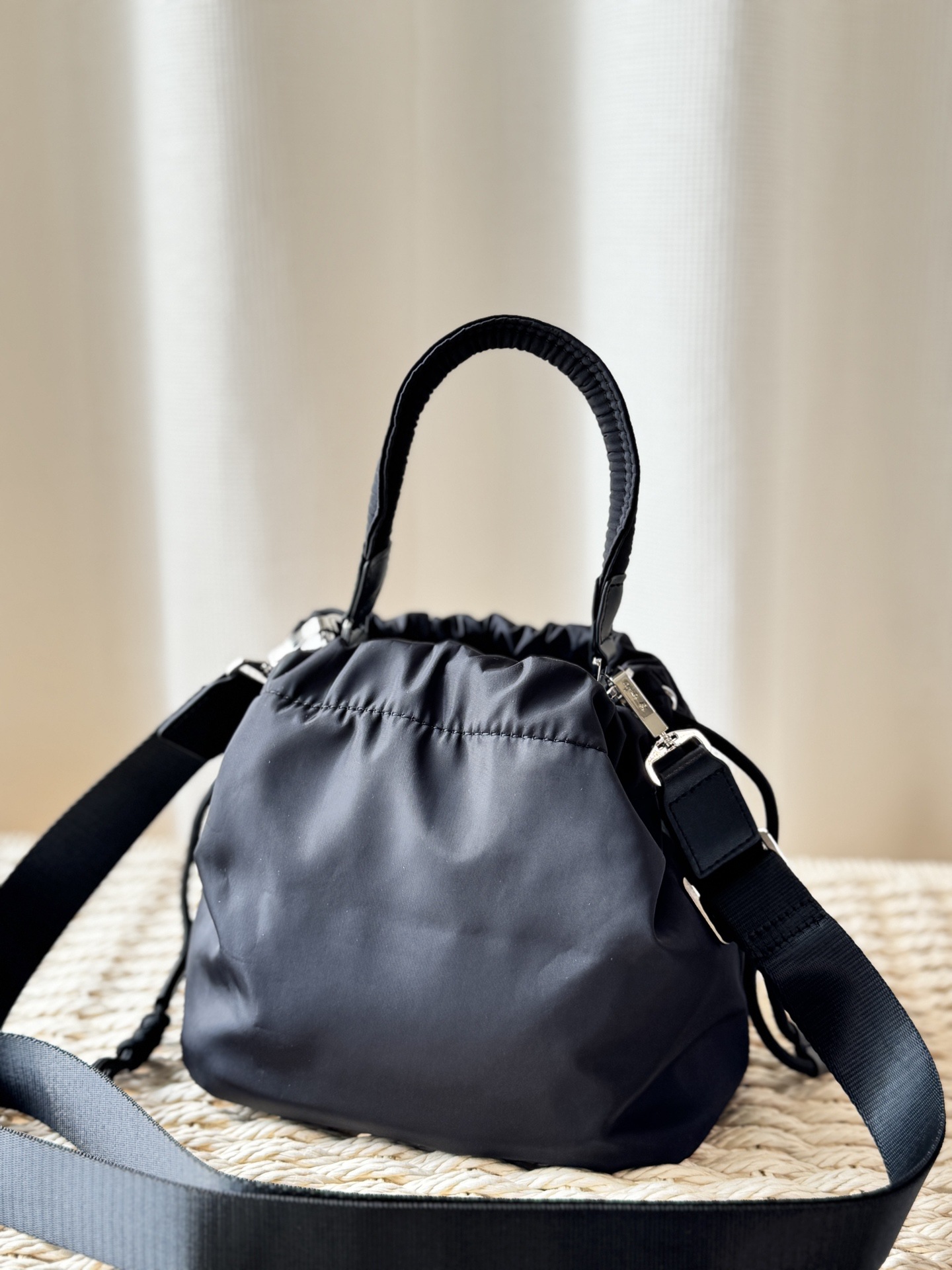 預訂 Agnes.b 雜誌附錄兩用索繩袋