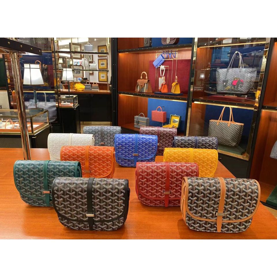 Goyard 👜👜💯 available now @pvcamboscollections SizeL