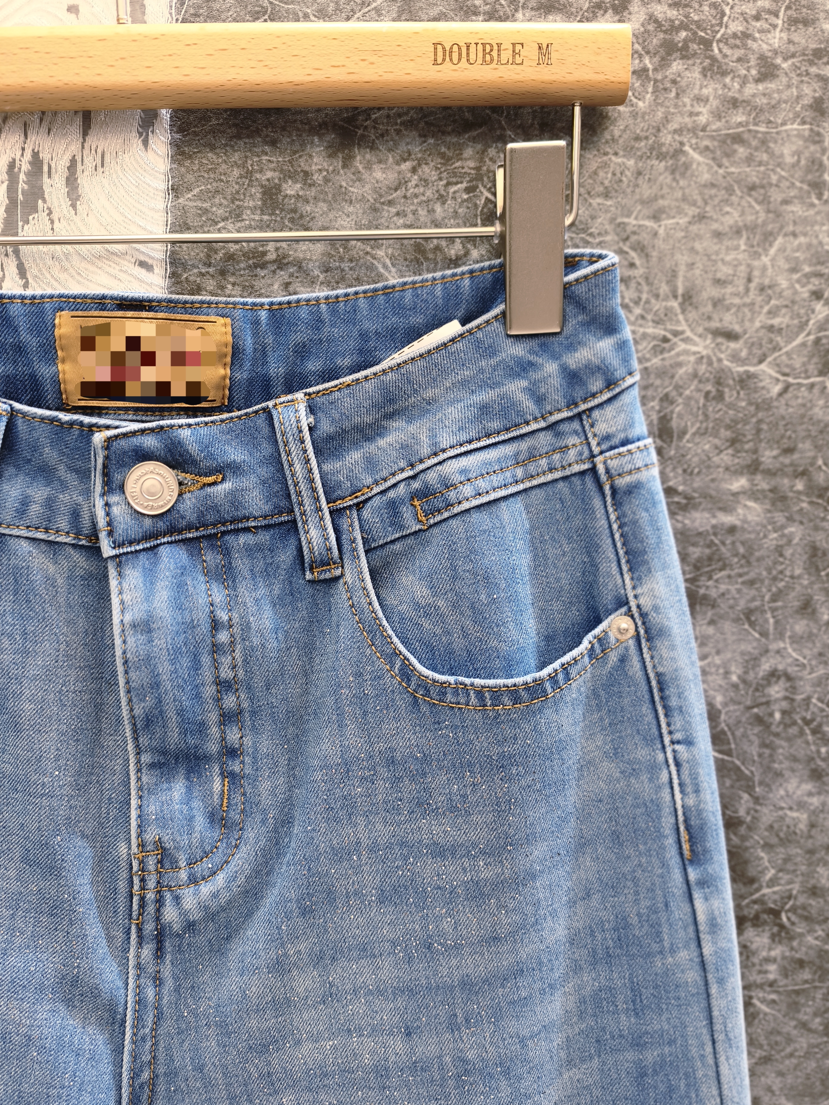 銀閃喇叭簿牛仔褲