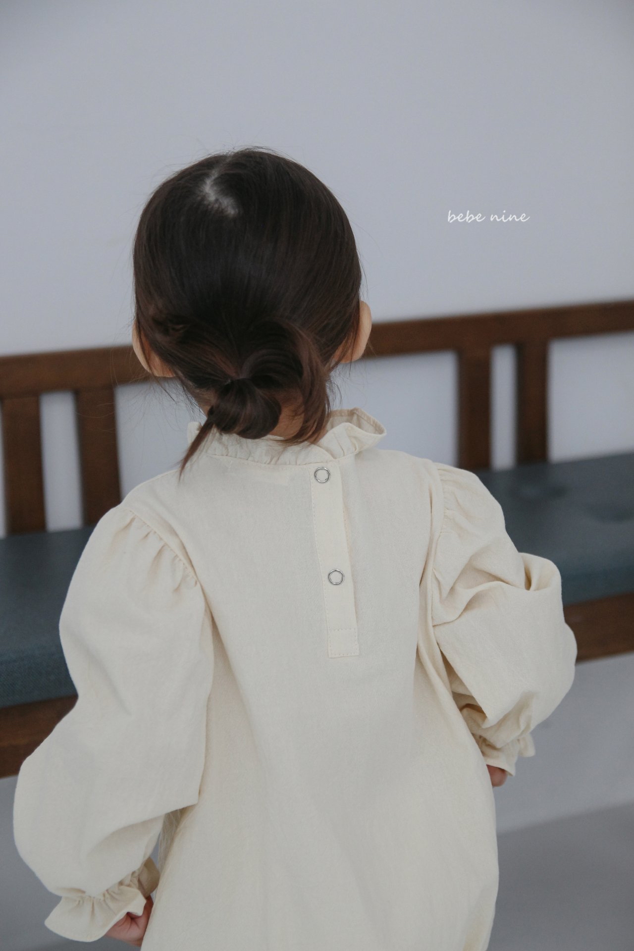 🌸預訂 韓國直送🌸🇰🇷Bebenine兩色摺紋花邊領長袖包屁衣