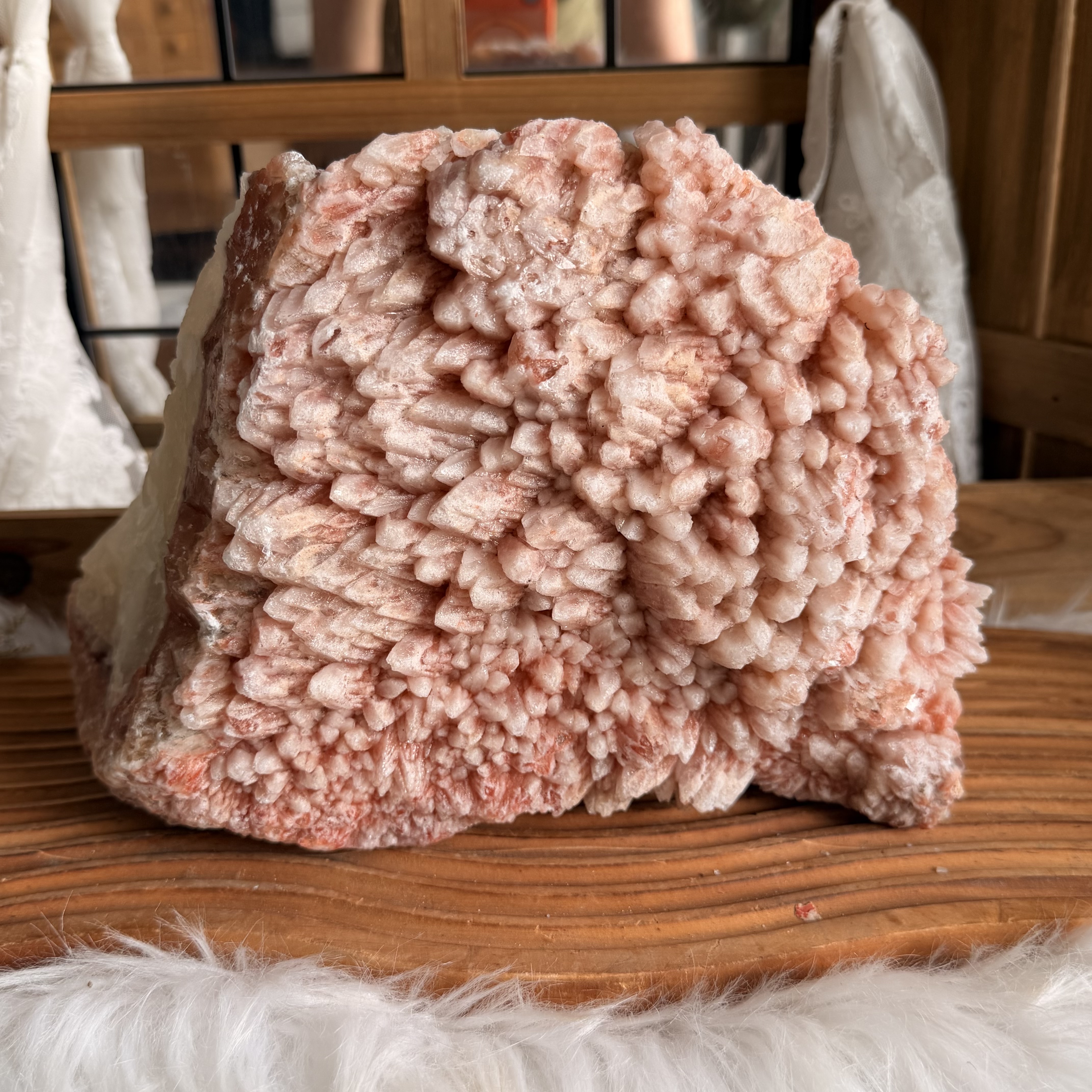 虎牙方解石（粉方解石）