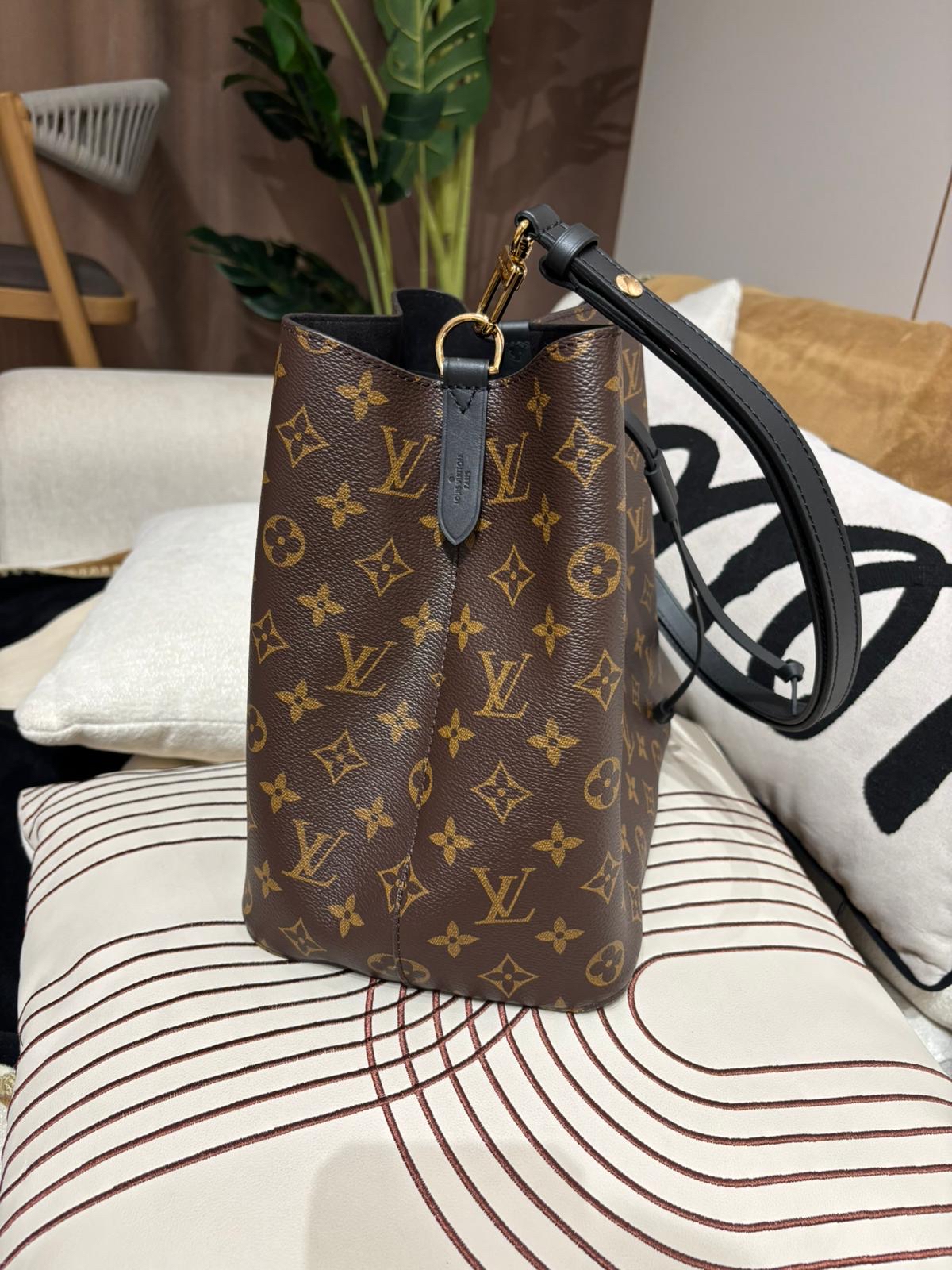 Lv Neonoe bucket bag NéoNoé MM  M44020 100%Authentic, 98%new ✅dust bag 