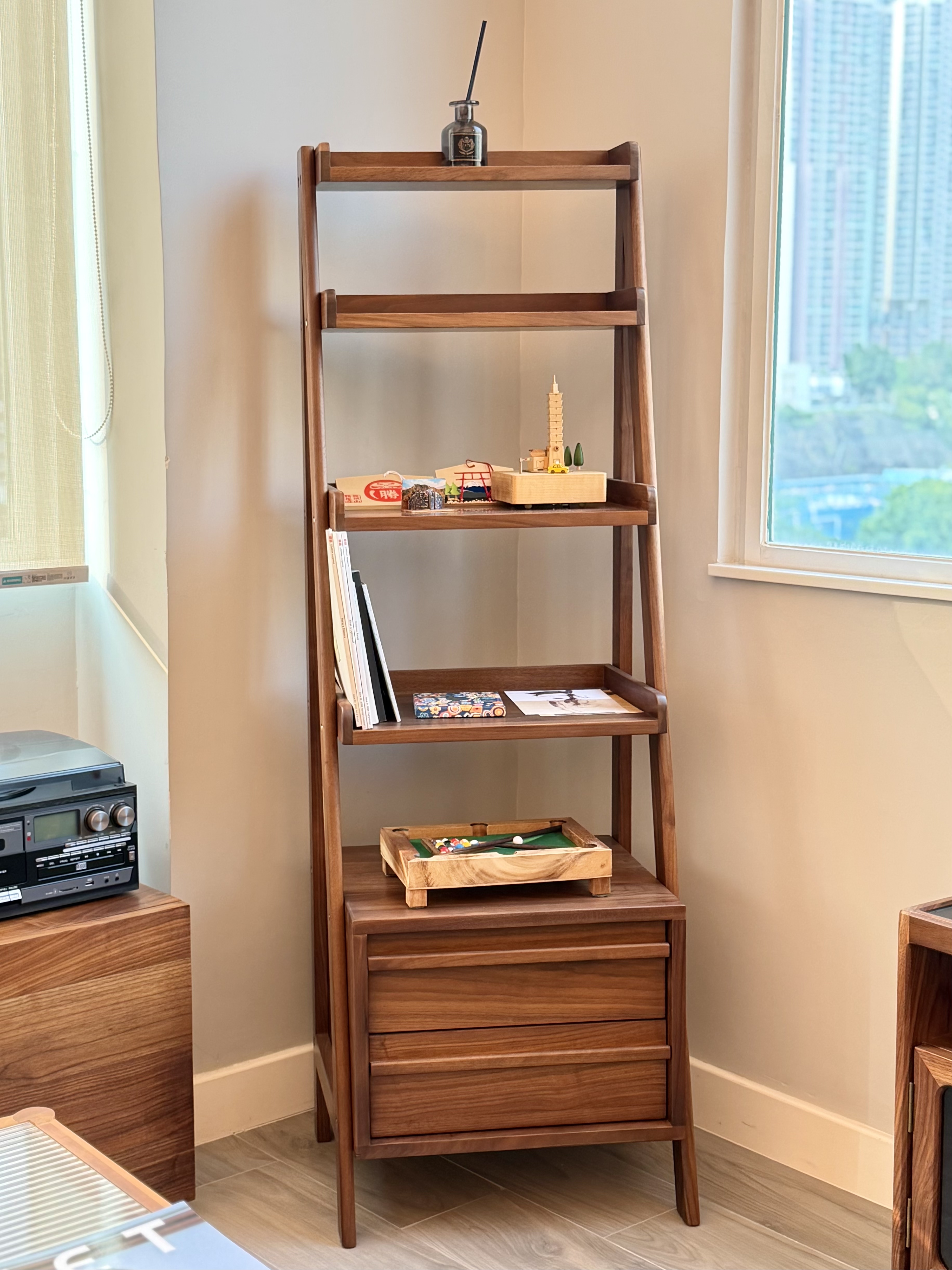 #陳列品清貨 WALNUT Display Cabinet 