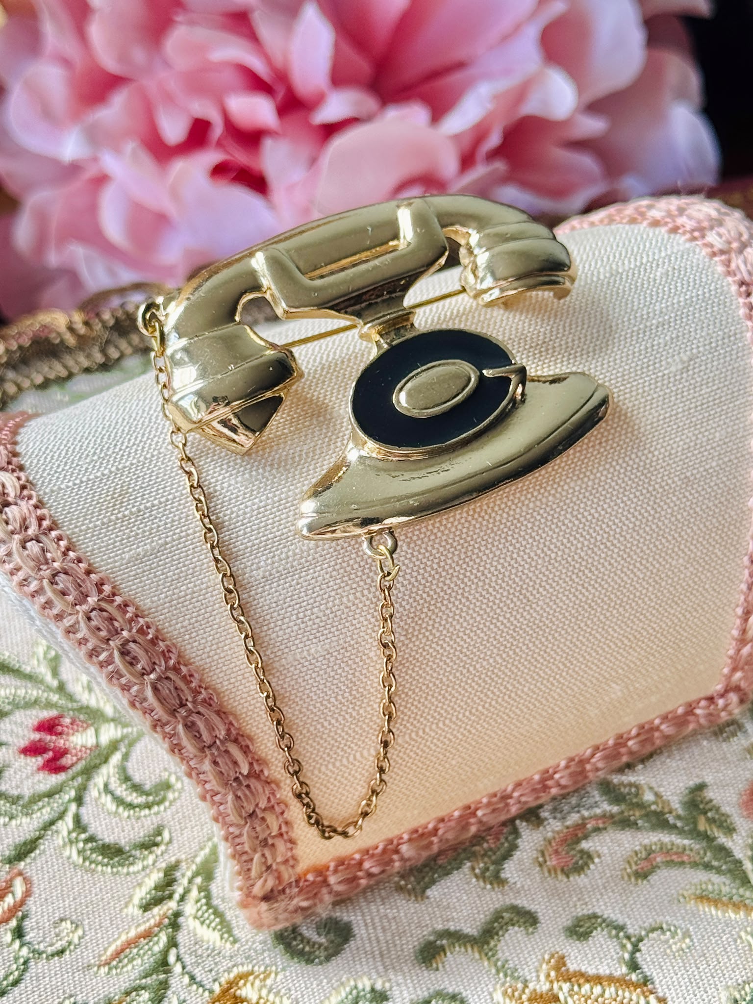 C.a. 1980s Large Golden Telephone Brooch with a Chain(MT2625-6)