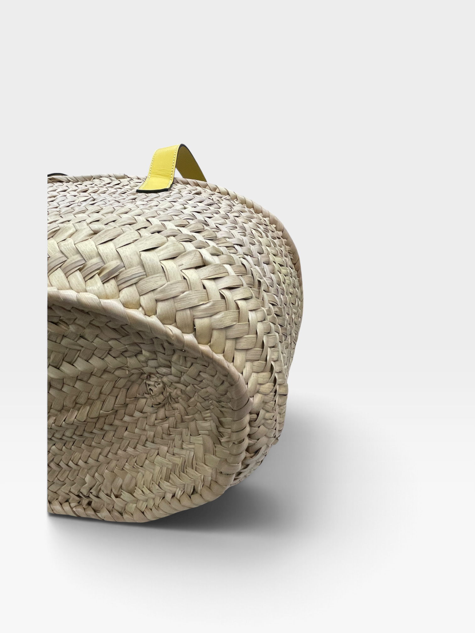 Pre-Owned LOEWE Basket Bag / Product Code: 091013
