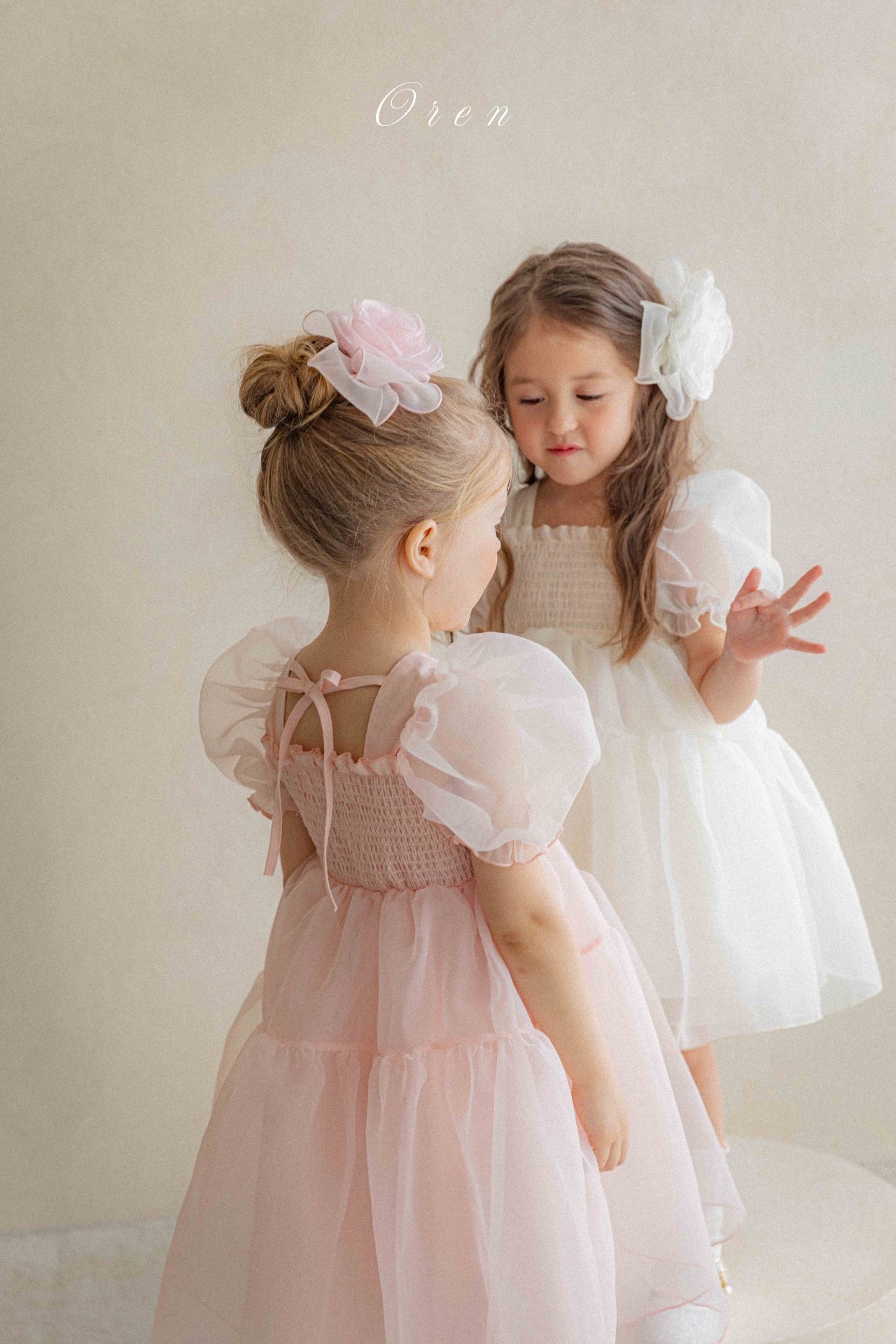 ☀️預訂 韓國直送☀️🇰🇷Oren兩色歐根紗泡泡袖包屁裙/連身裙