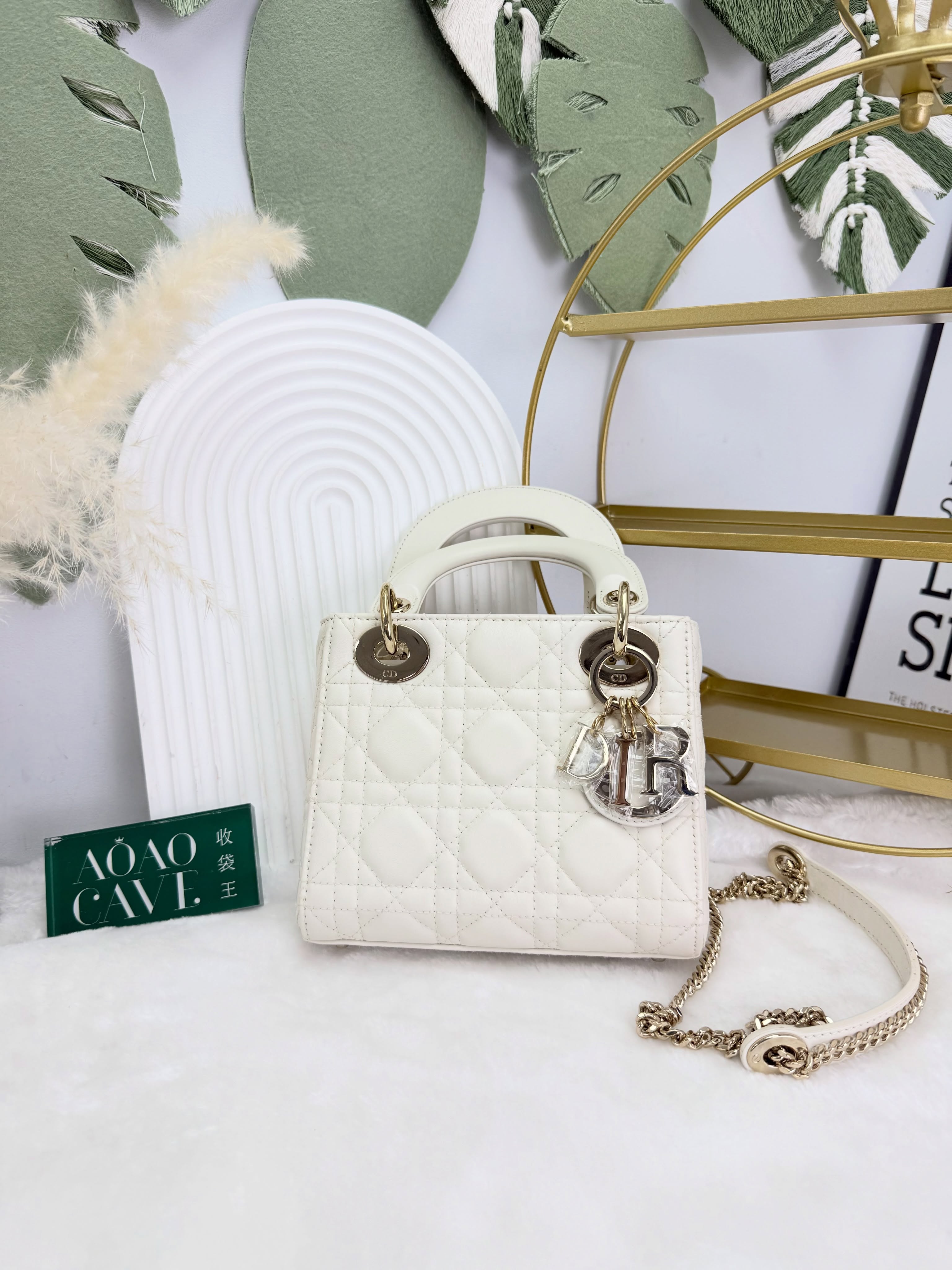 Dior👜 PRE OWNED 🛍️奶白色金扣Lady Dior Mini 🤍全套🤍