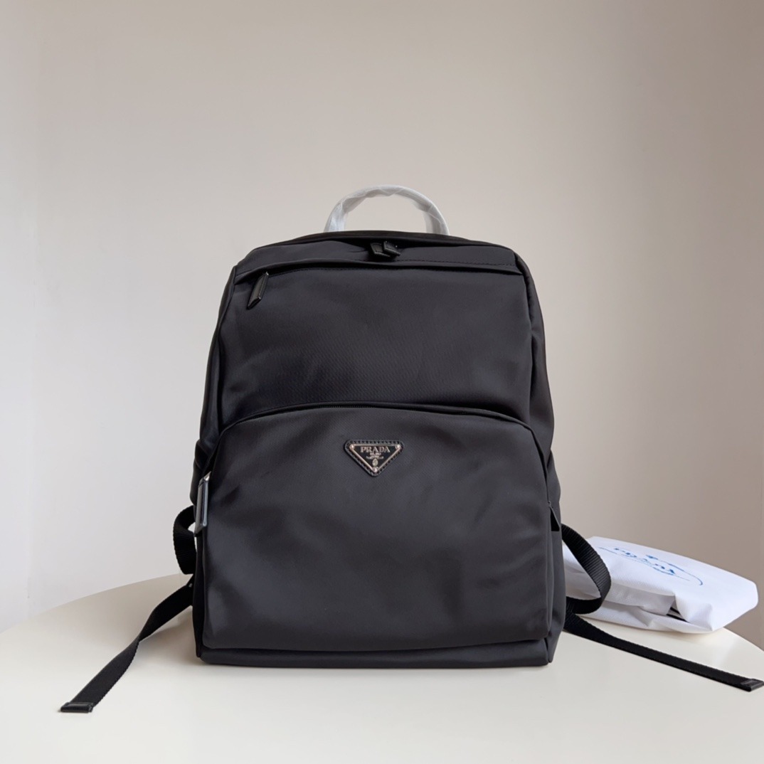 【現貨原單】Prada Re-Nylon and Saffiano leather backpack 背囊