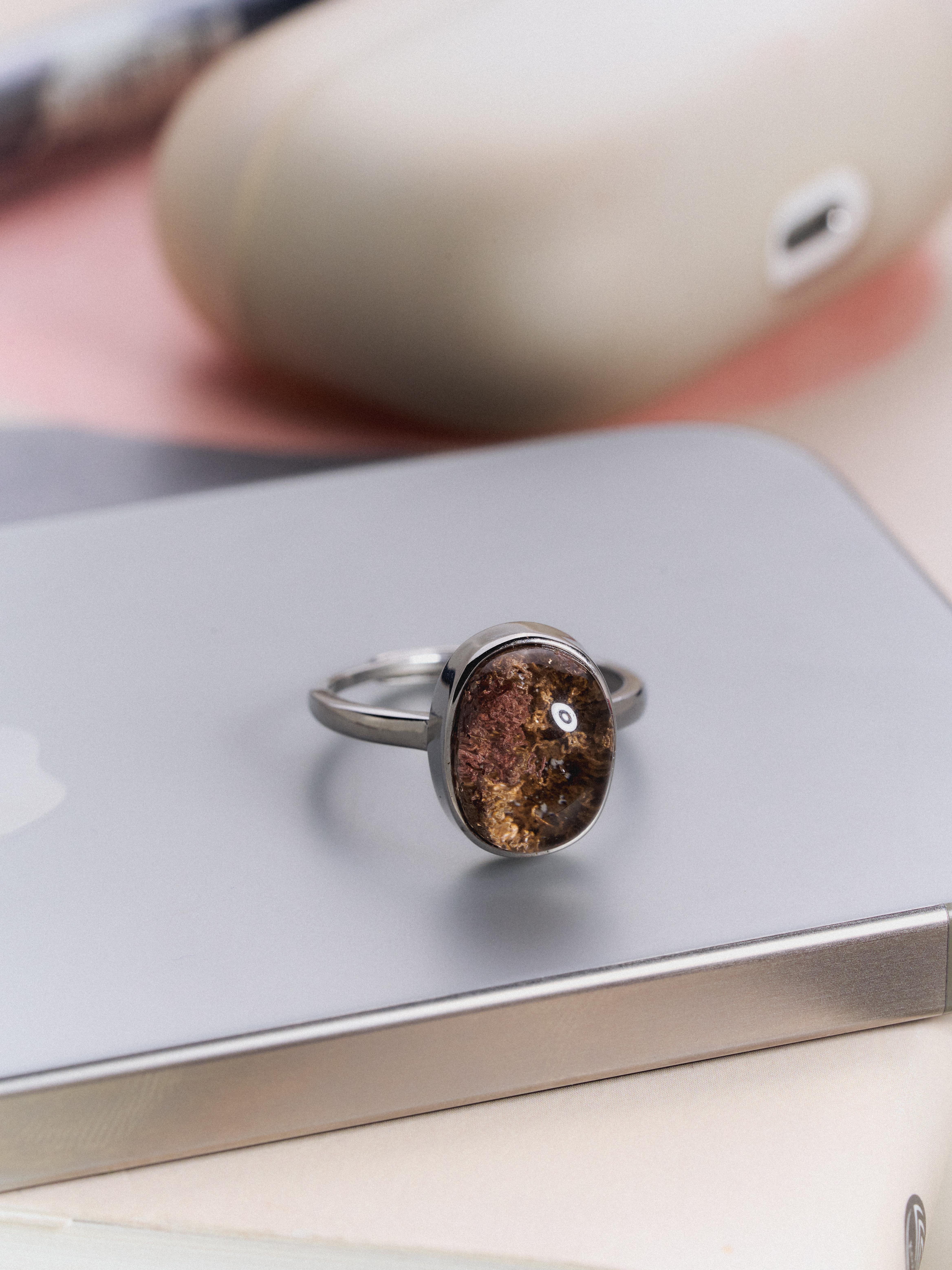 Phantom Threads Ring