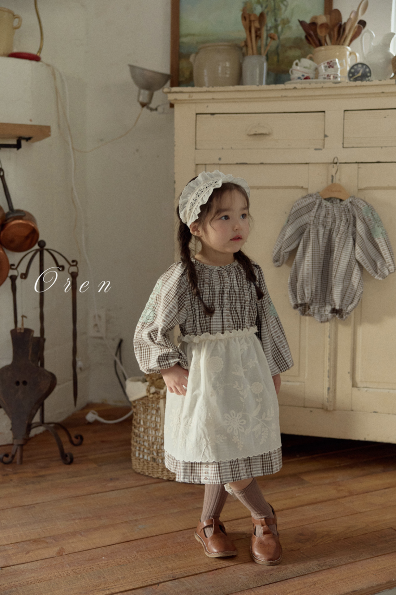 格仔刺繡花花 Jumpsuit / 連身裙 / Lace 圍裙