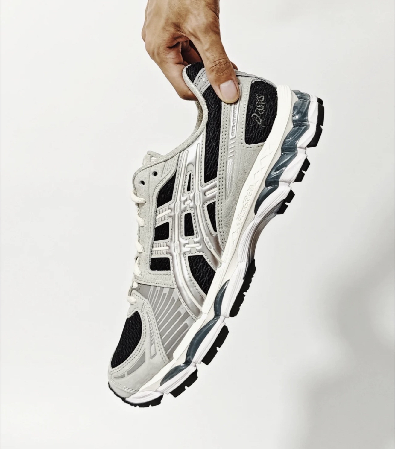 1203A846-020 Kith x Asics Gel-Kayano 12.1 Peat Cream 1203A846-020