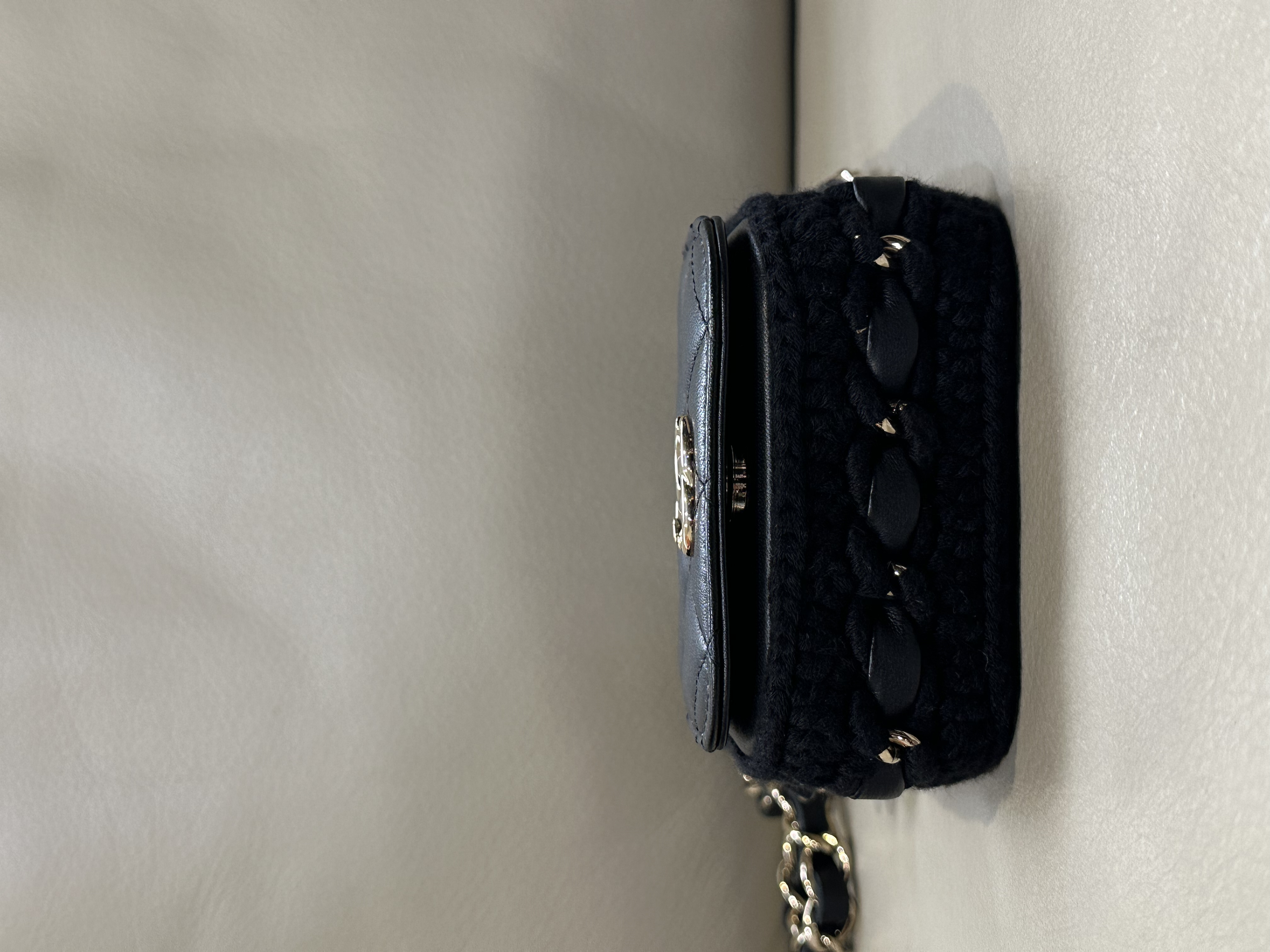 Pre-owned Chanel CC Quilted Crochet Flap Mini Black Lambskin Gold / Product Code: 26040507