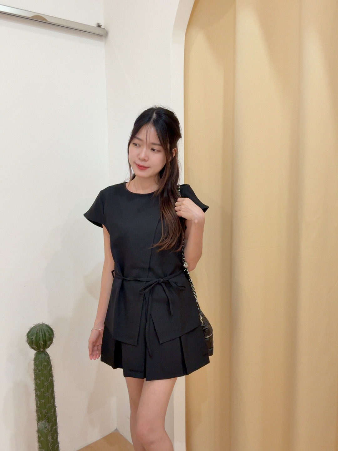 棉麻飞袖系带上衣+百褶半身裙 R2934