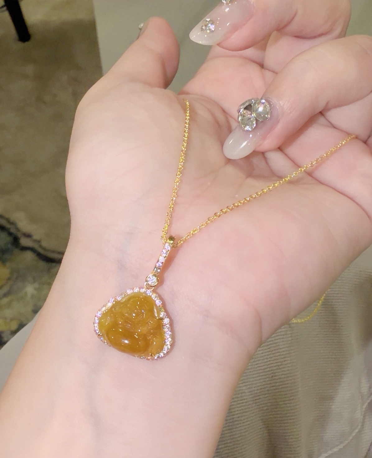 🇲🇾一眼就爱上的 鸡油黄翡佛公 💛 金灿灿的富贵色， 自带“招财体质”！ 佛公笑口常开， 寓意 福气进门 · 财运上身 · 越戴越旺 ✨ 把佛公戴在身上， 让好运和财富都向你靠近。#马来西亚翡翠 #怡保 #吉隆坡 #新山 #新加坡