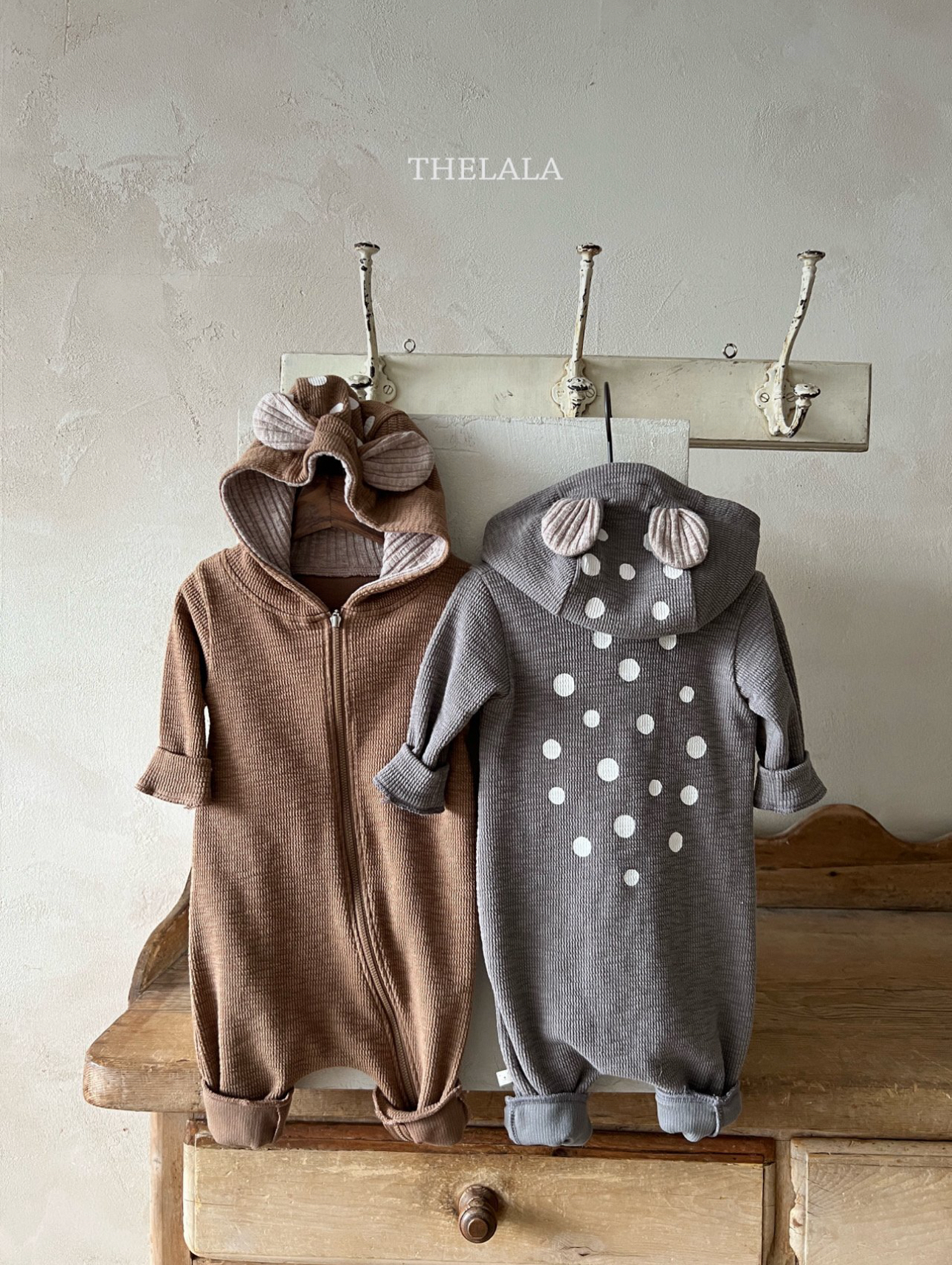 🌸預訂 韓國直送🌸🇰🇷THELALA兩色小鹿造型連帽拉鍊長袖連身服