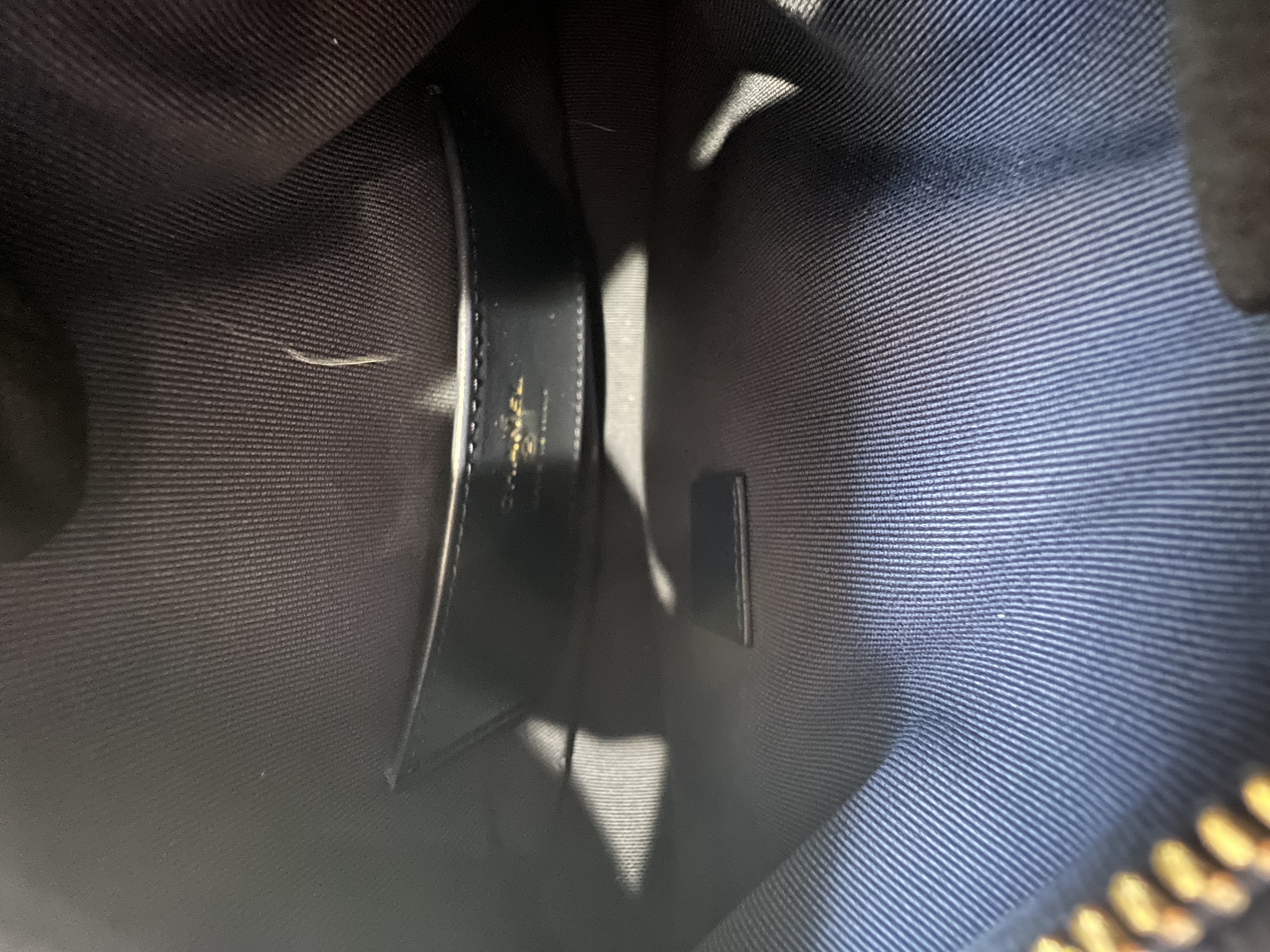 Pre-Owned CHANEL Hobo / Product Code: 26041653