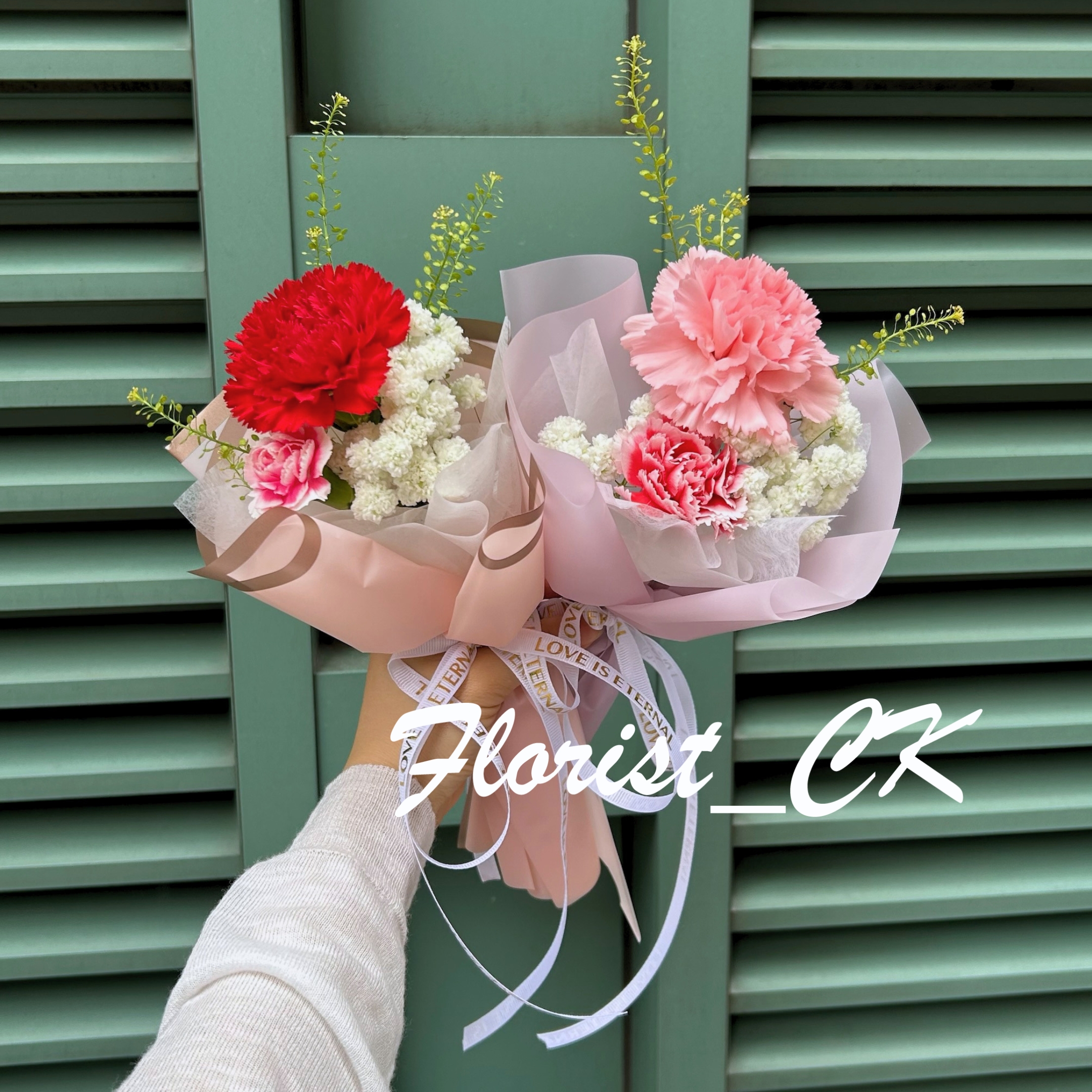 【2026 母親節推介】Luminary Petite｜迷你康乃馨玫瑰鮮花小花束  (預訂款，只限5月4日至10日限量供應)