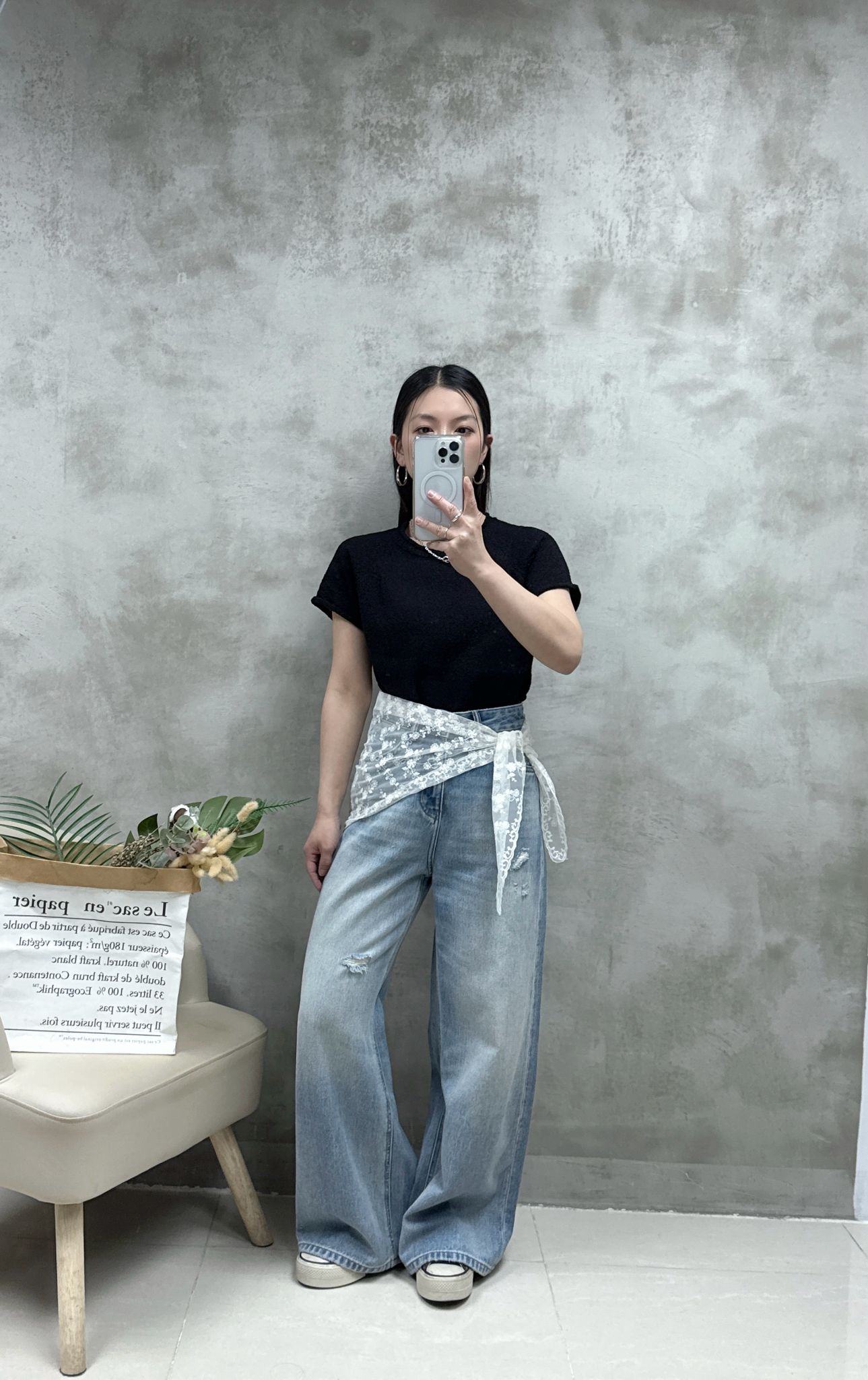 A09 捲邊凈色針織Top