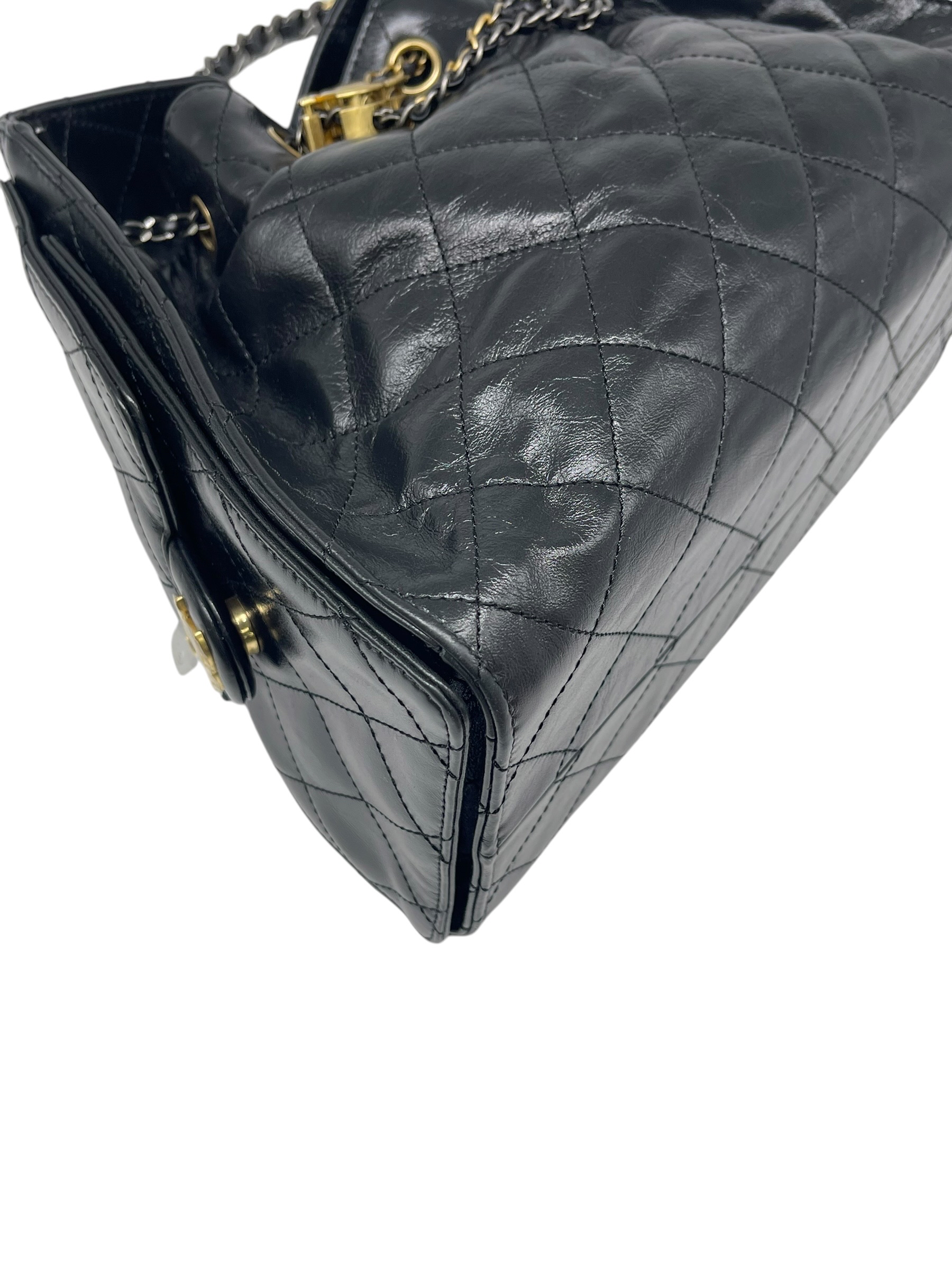 Pre-owned Chanel 25 Hobo / Product Code: 071502
