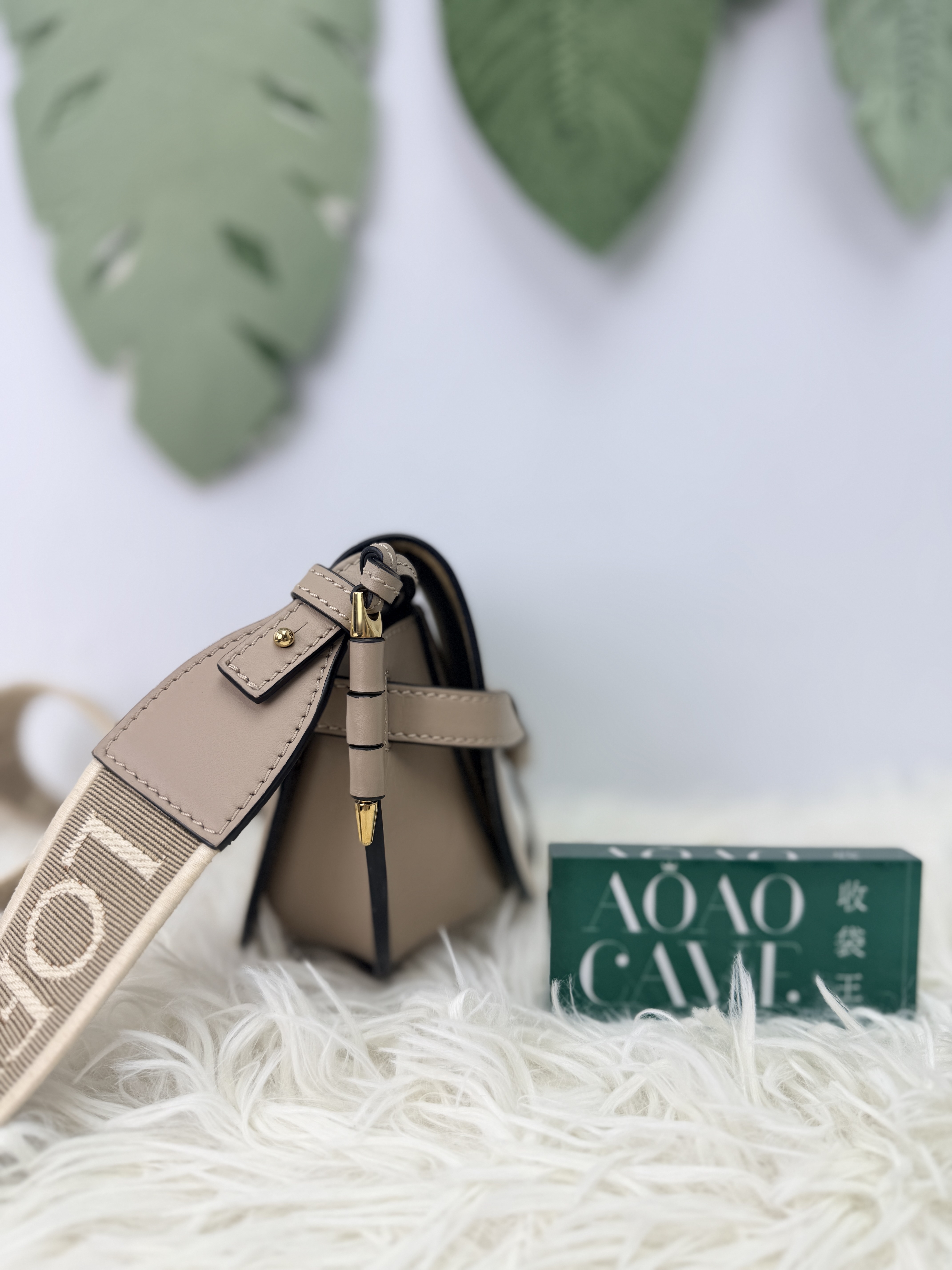 Loewe 🤍PRE OWNED Mini Gate 沙色馬鞍包 斜肩包🤎