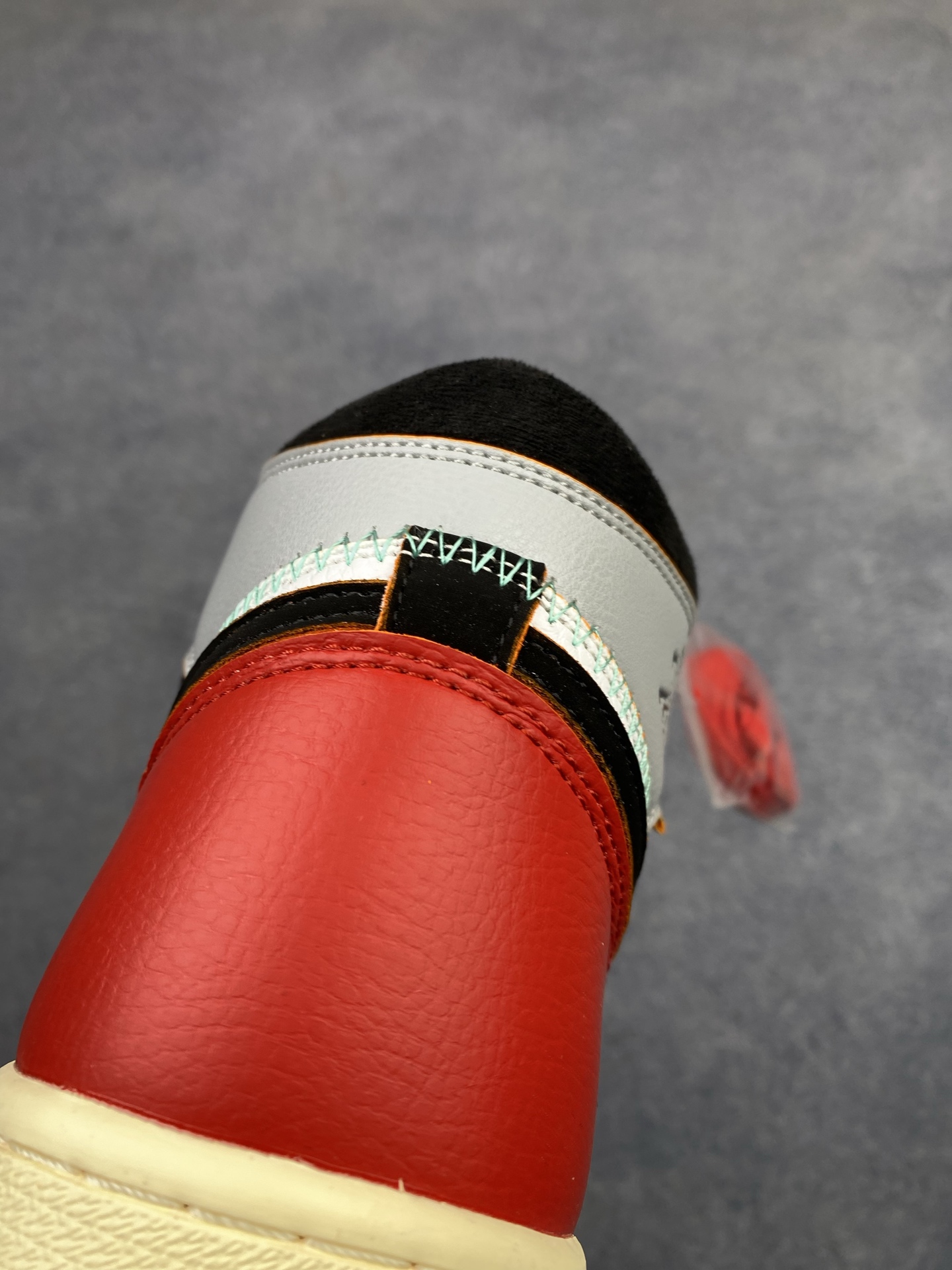 Nike Air Jordan 1 Retro High OG HV8563-600