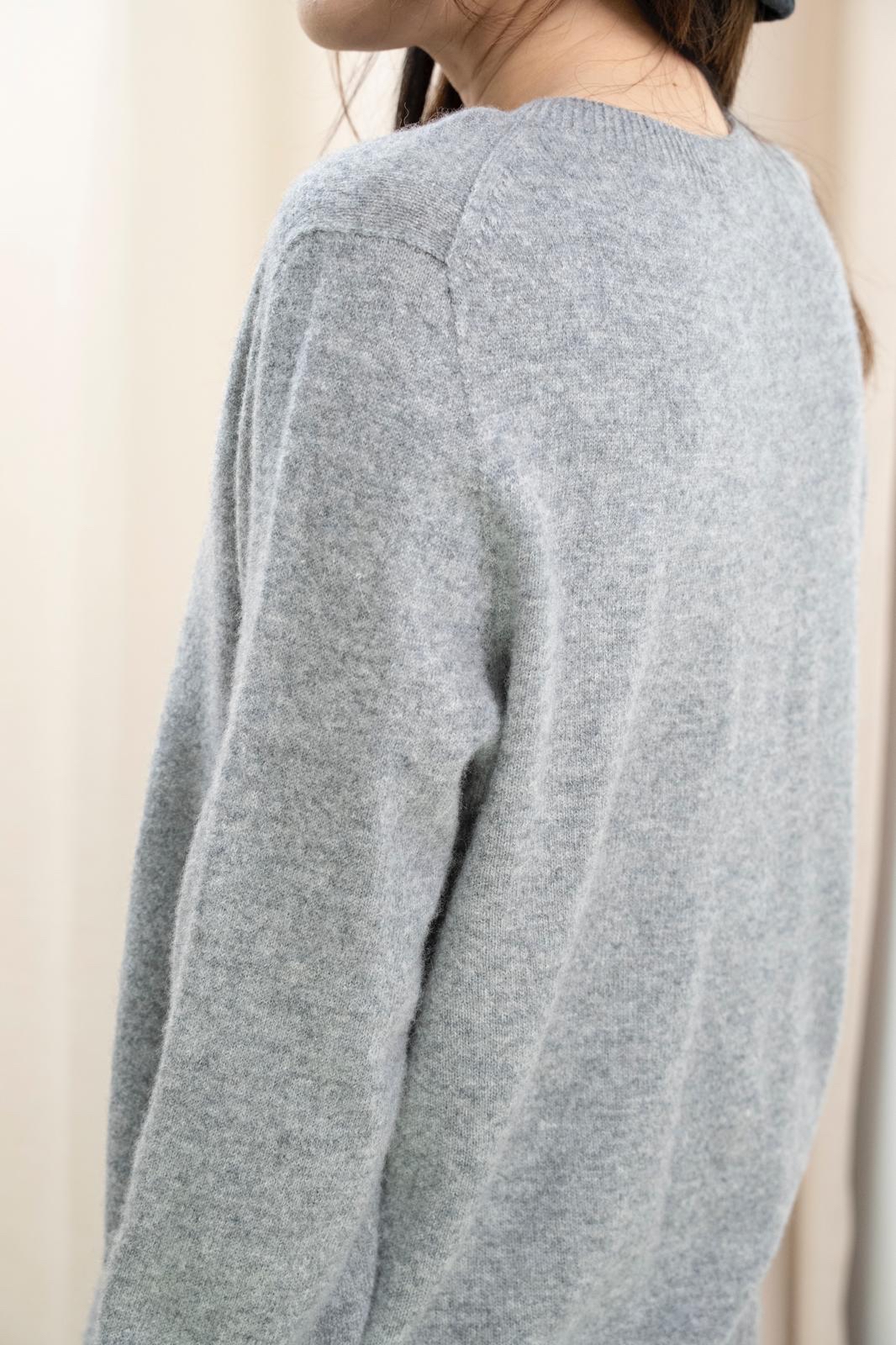 合身羊毛上衣（灰色）