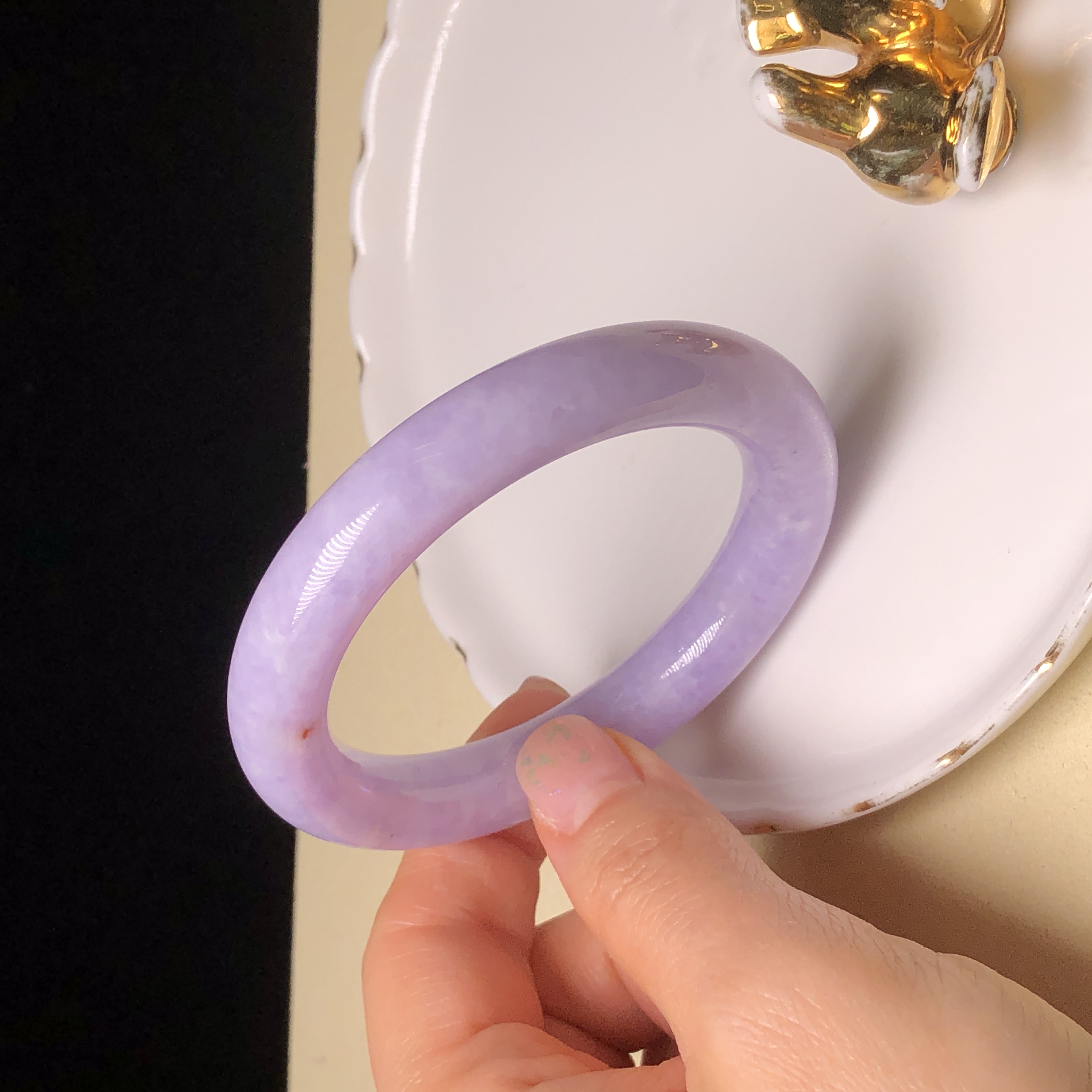 C06825 紫羅蘭帶翡色圓鐲52.7mm