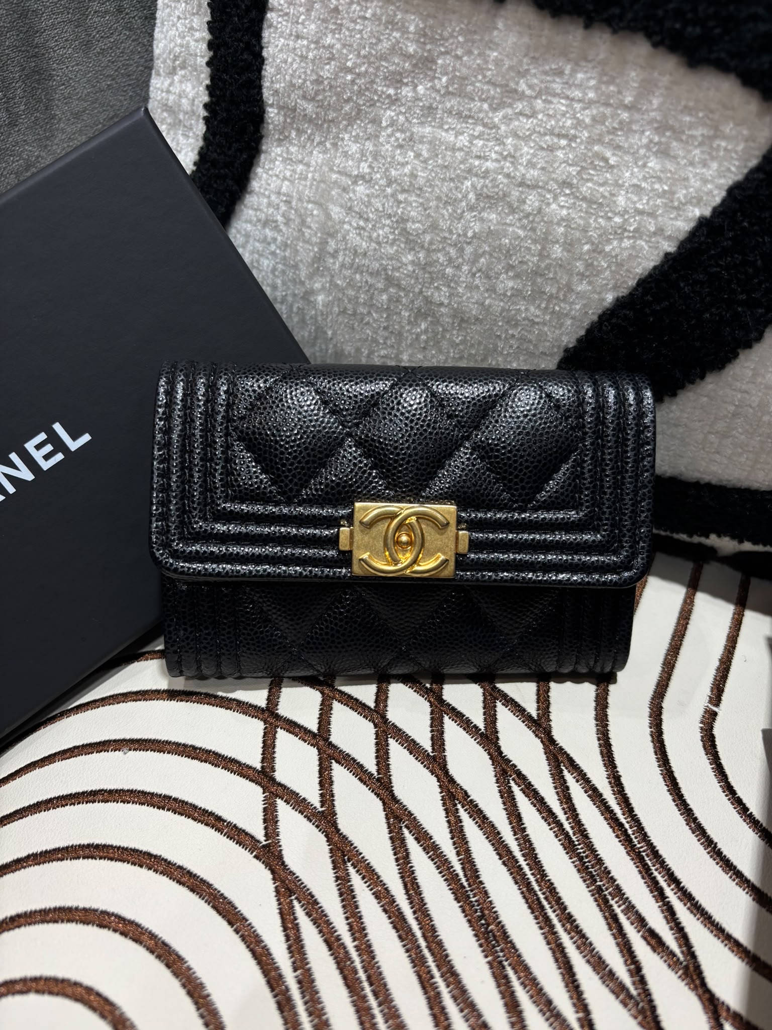未使用品 Chanel boy card holder 黑色魚子醬牛皮復古金 unused  ✅chip, ✅dust bag ✅box 