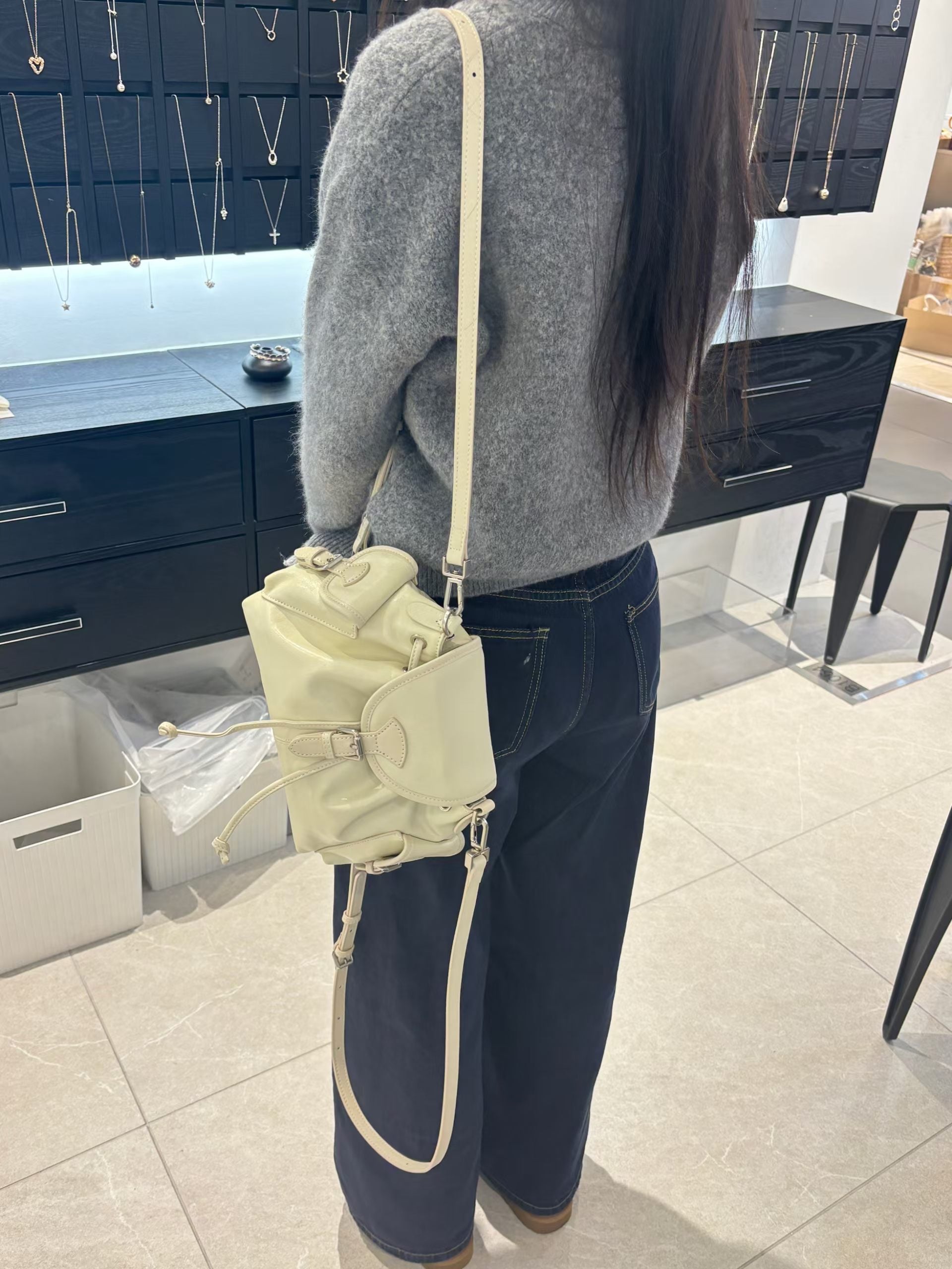 MILAE 多功能兩用復古後背/單肩抽繩皮革包