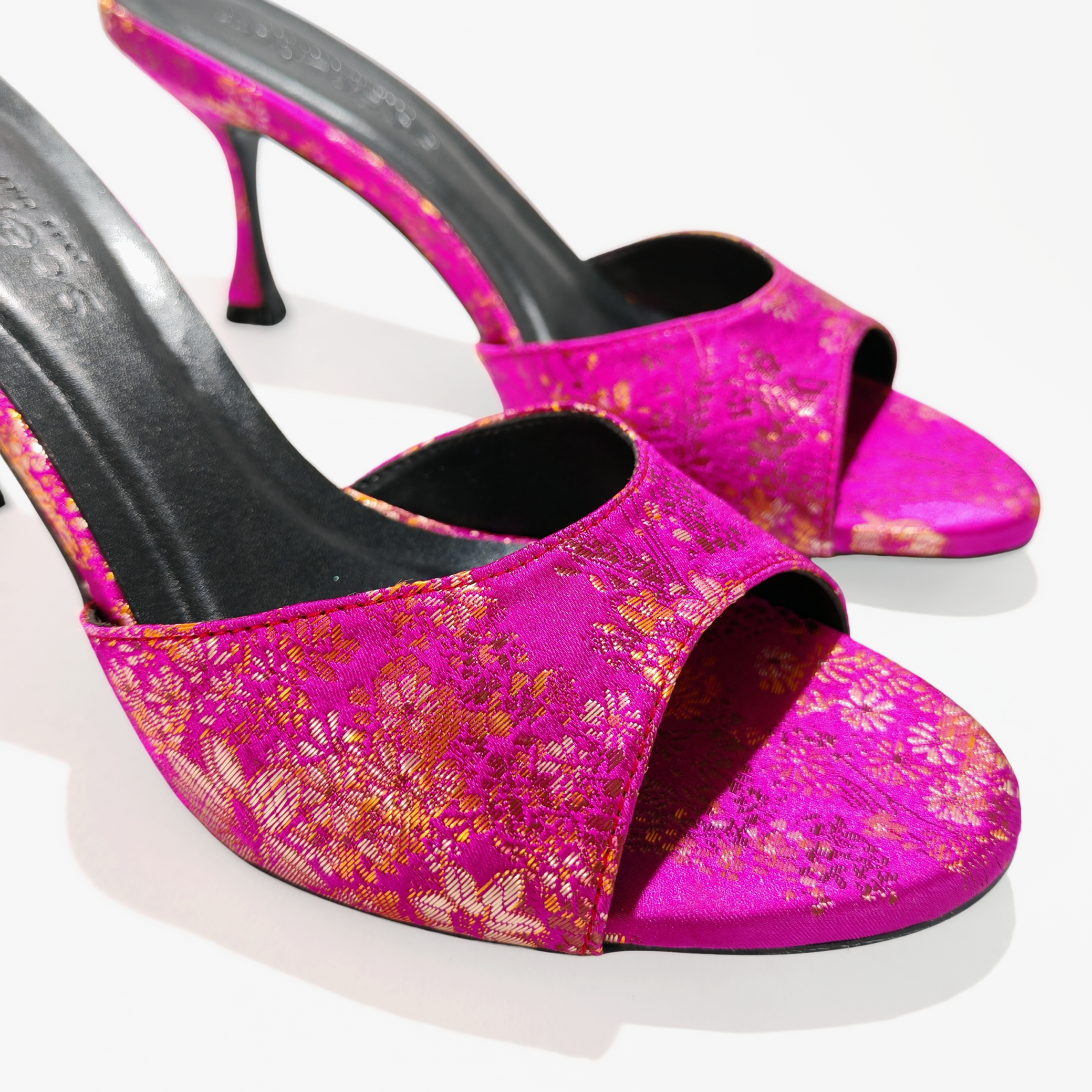 MAYA 75 VIOLET BROCADE