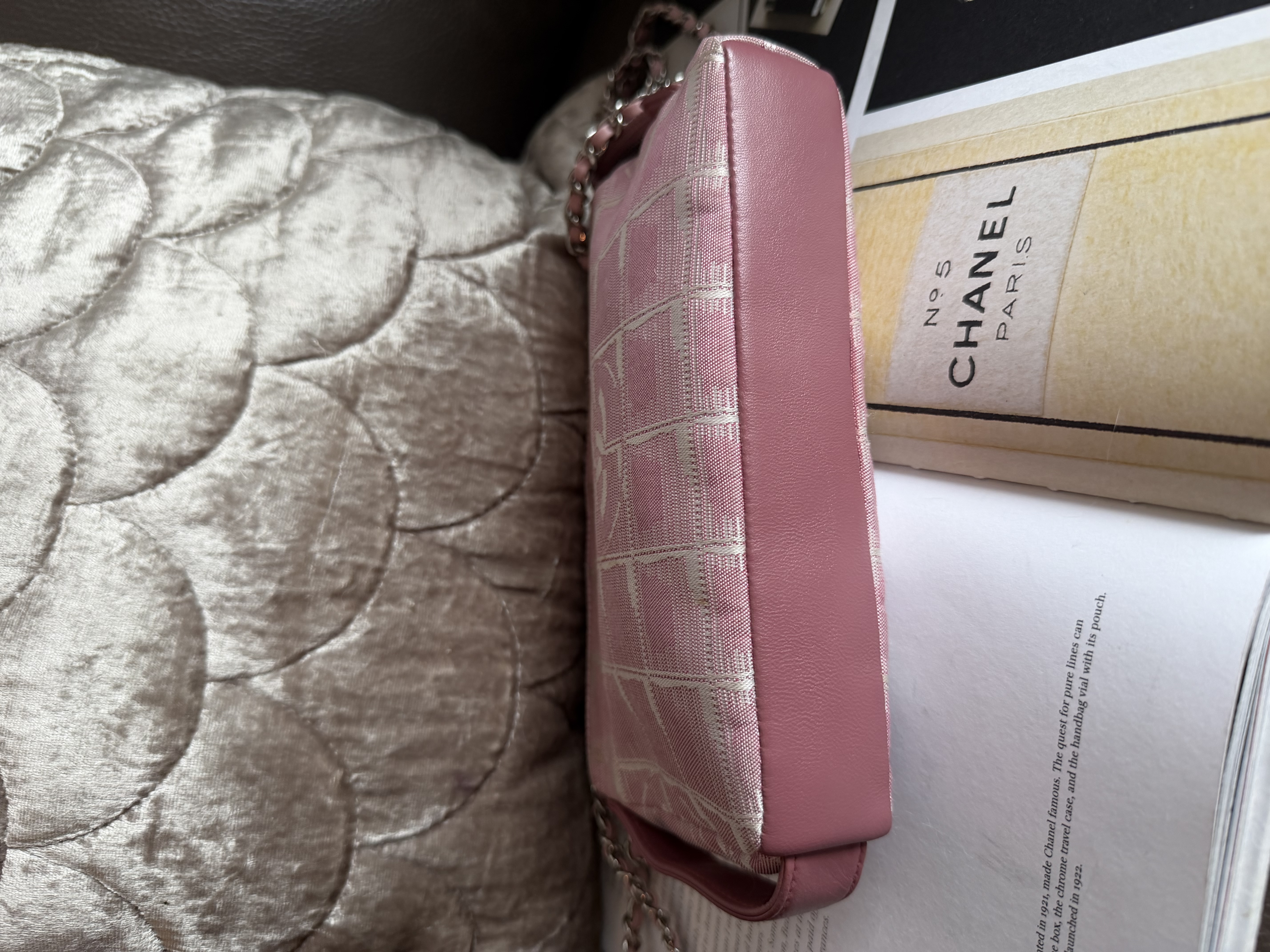 vintage chanel pink vanity bag 