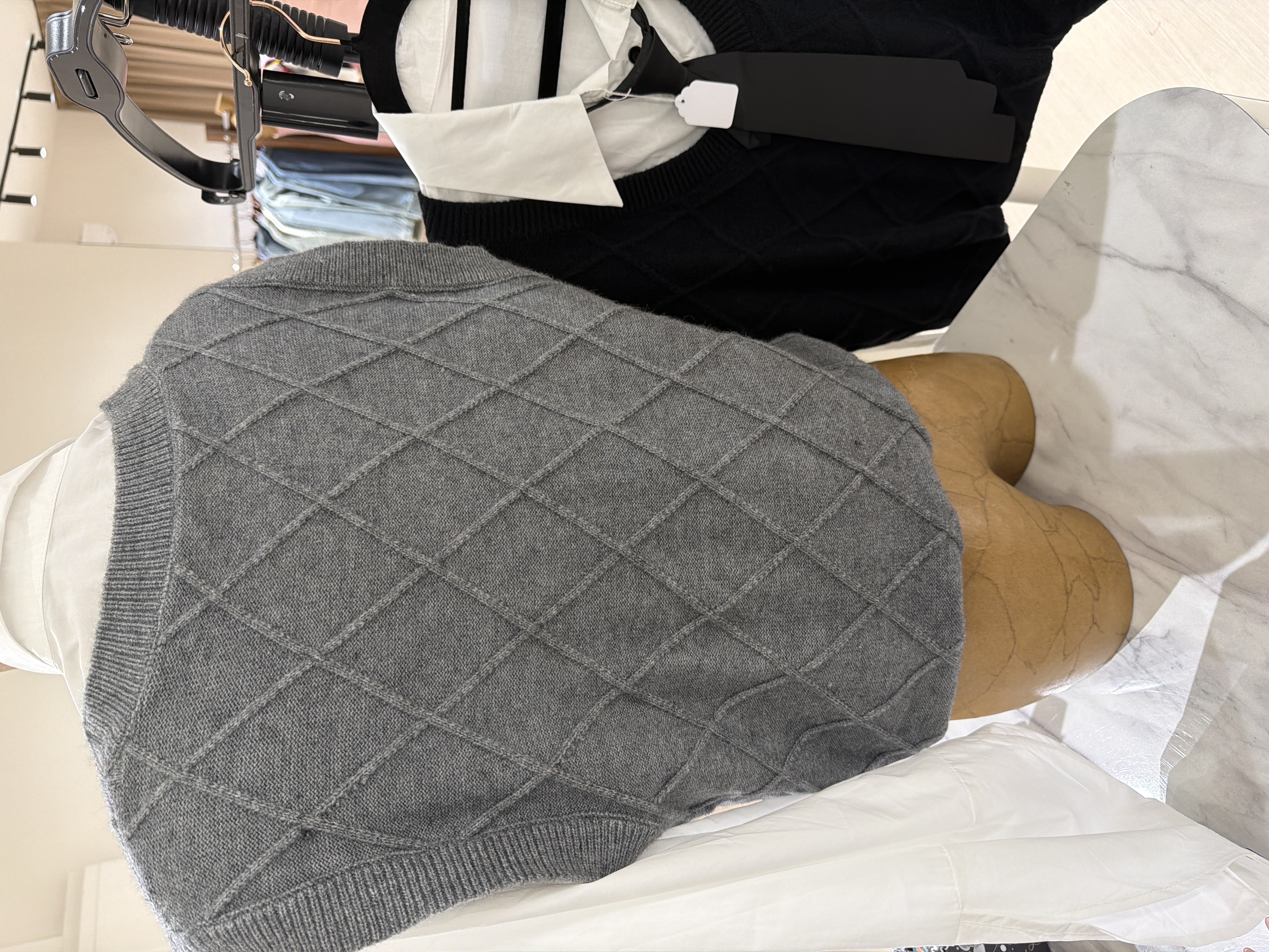 菱形針織毛衣背心（有领带）