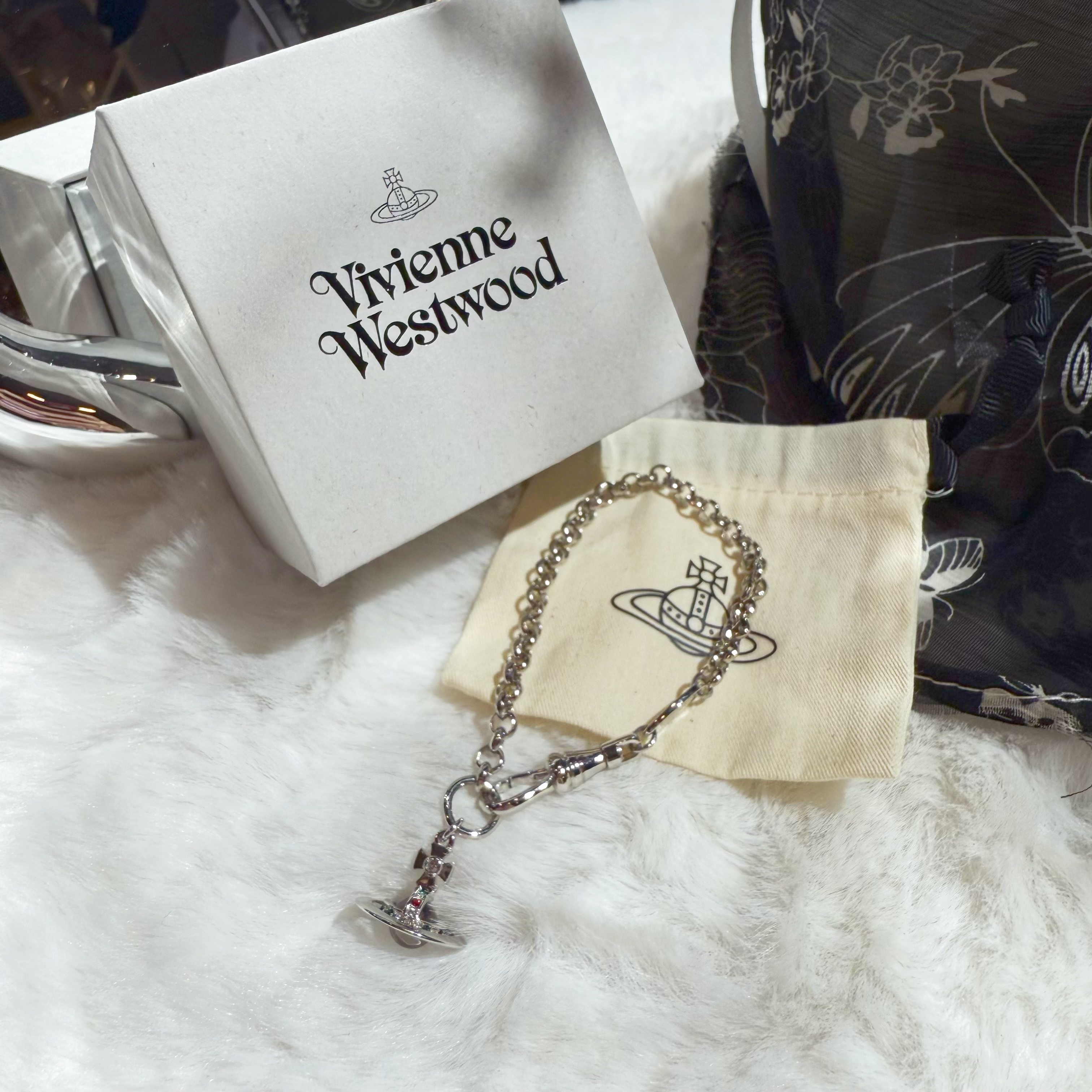 Vivienne Westwood 3d bracelet S