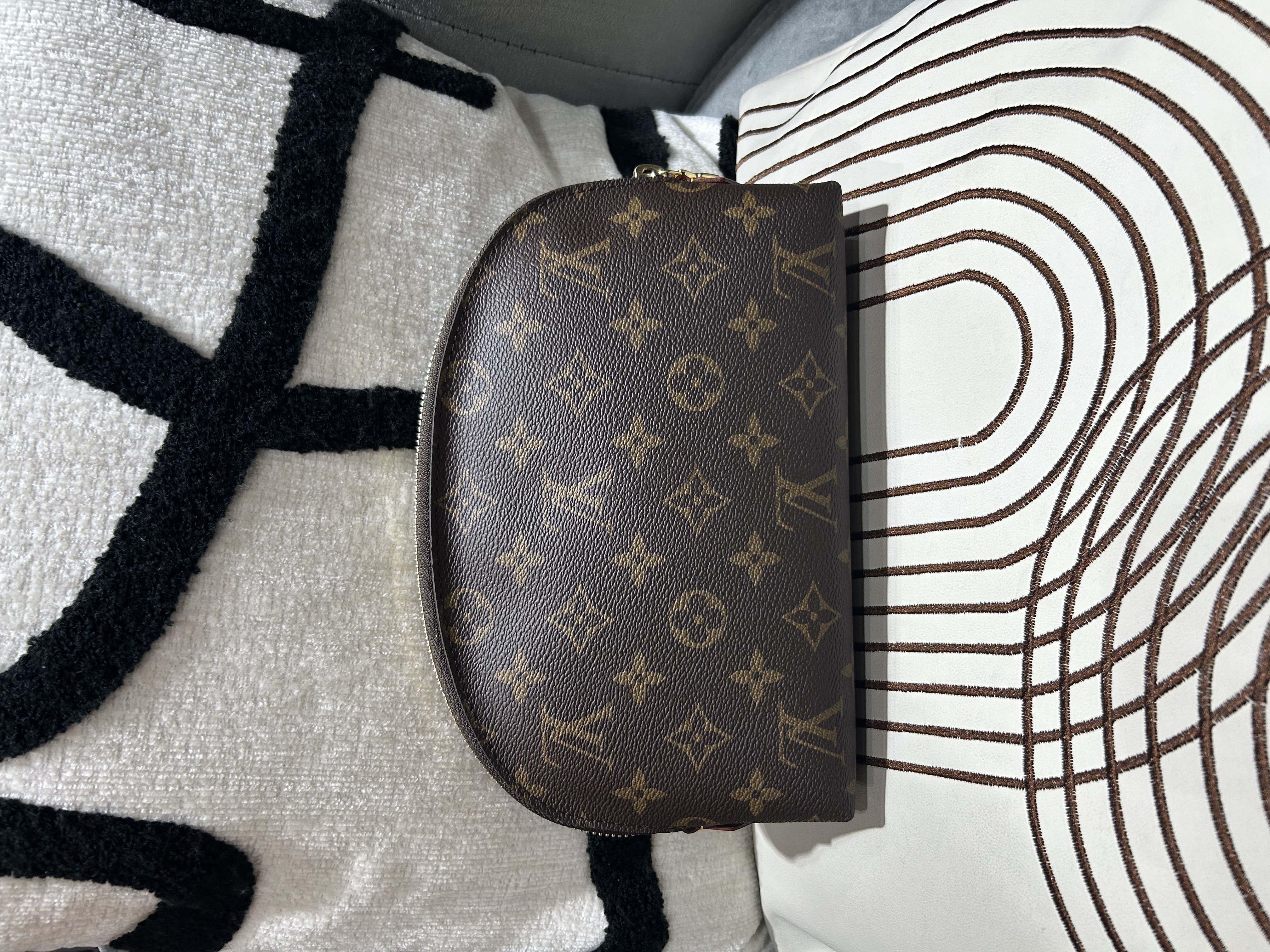 未使用品 Lv 大化妝包 POUCH gm M47353 100%Authentic ,unused✅dust bag 