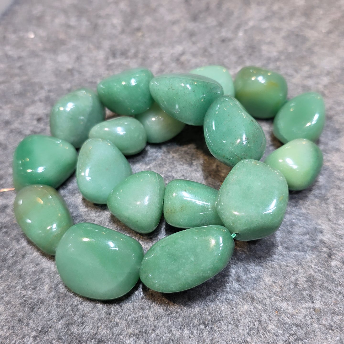 綠東寧不定形手串(Green Aventurine)