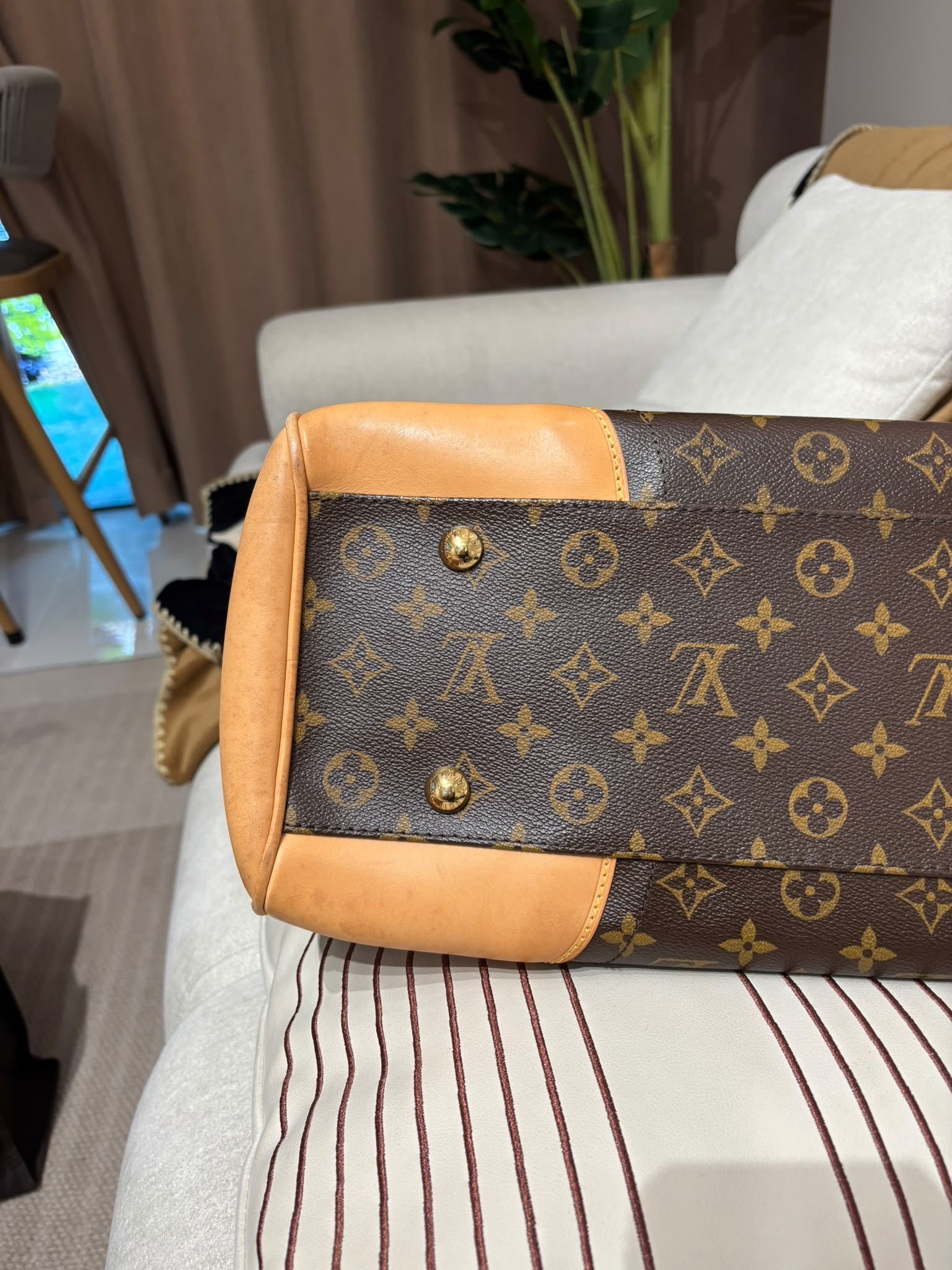 LV Beverly GM Monogram Shoulder Bag 100%Authentic, 95%new ✅Dust bag