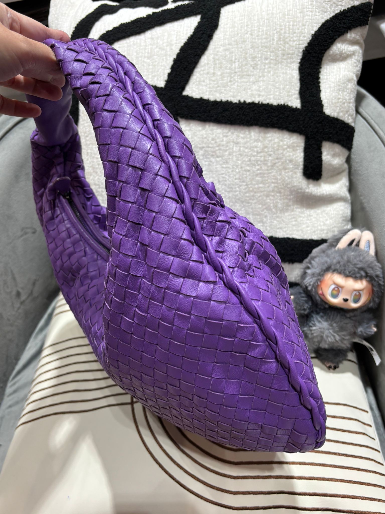 Bottega Veneta BV Intrecciato hobo Shoulder Bag 100%Authentic, 95%new ✅dust bag 
