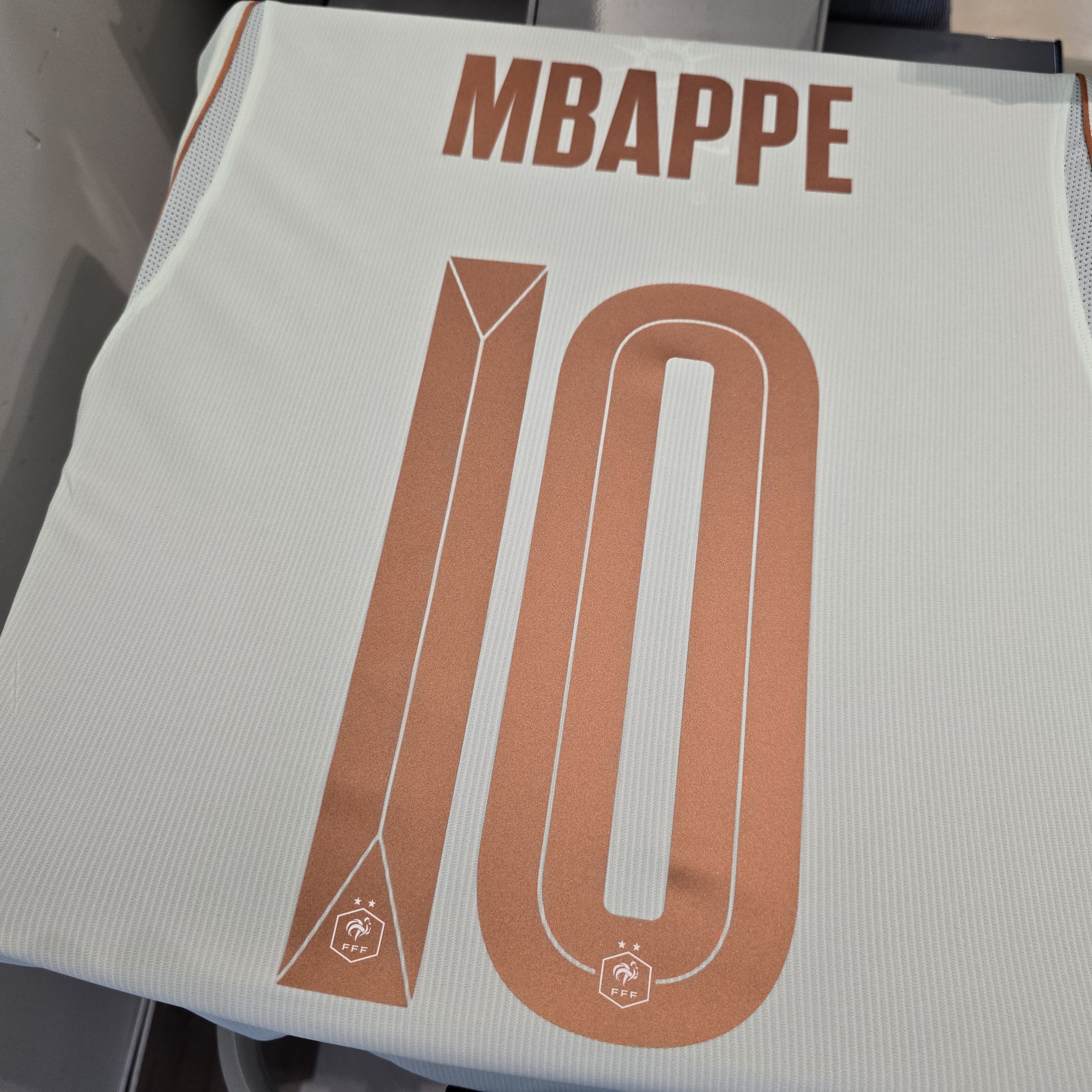 🗽薄荷綠之美 Nike France 法國 2026-27 作客球迷版球衣 (可加印字章) IB5367