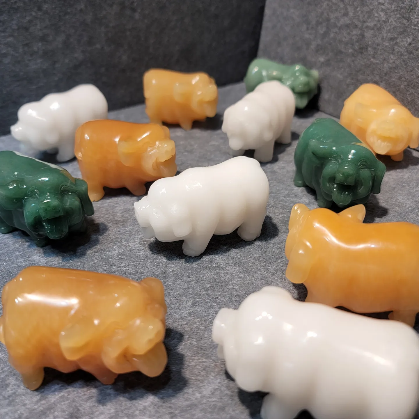 黃玉笑豬/綠東寧玉豬/白玉豬