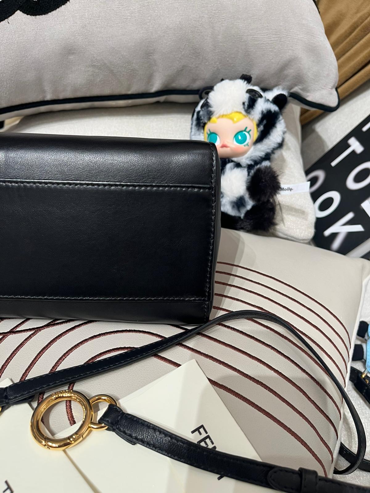 FENDI MINI PEEKABOO BLACK CALFSKIN 2WAY BAG 8BN244 100%Authentic,95%new ✅booklet tap card✅dust bag  