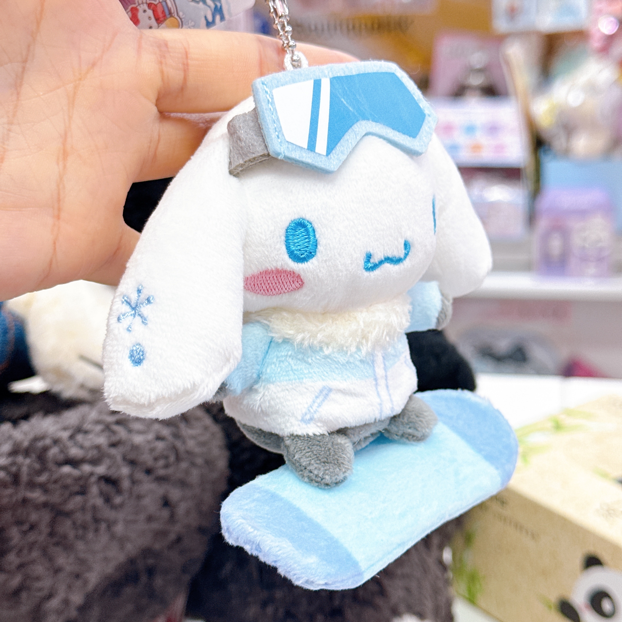 日本直送日本版Sanrio滑雪系列Kuromi肉桂狗水怪公仔掛飾