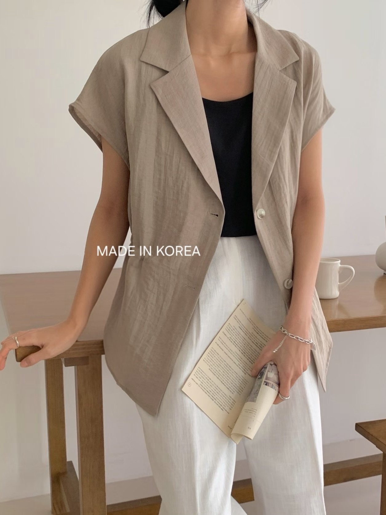 G6271 韓國🇰🇷薄料修腰外套仔