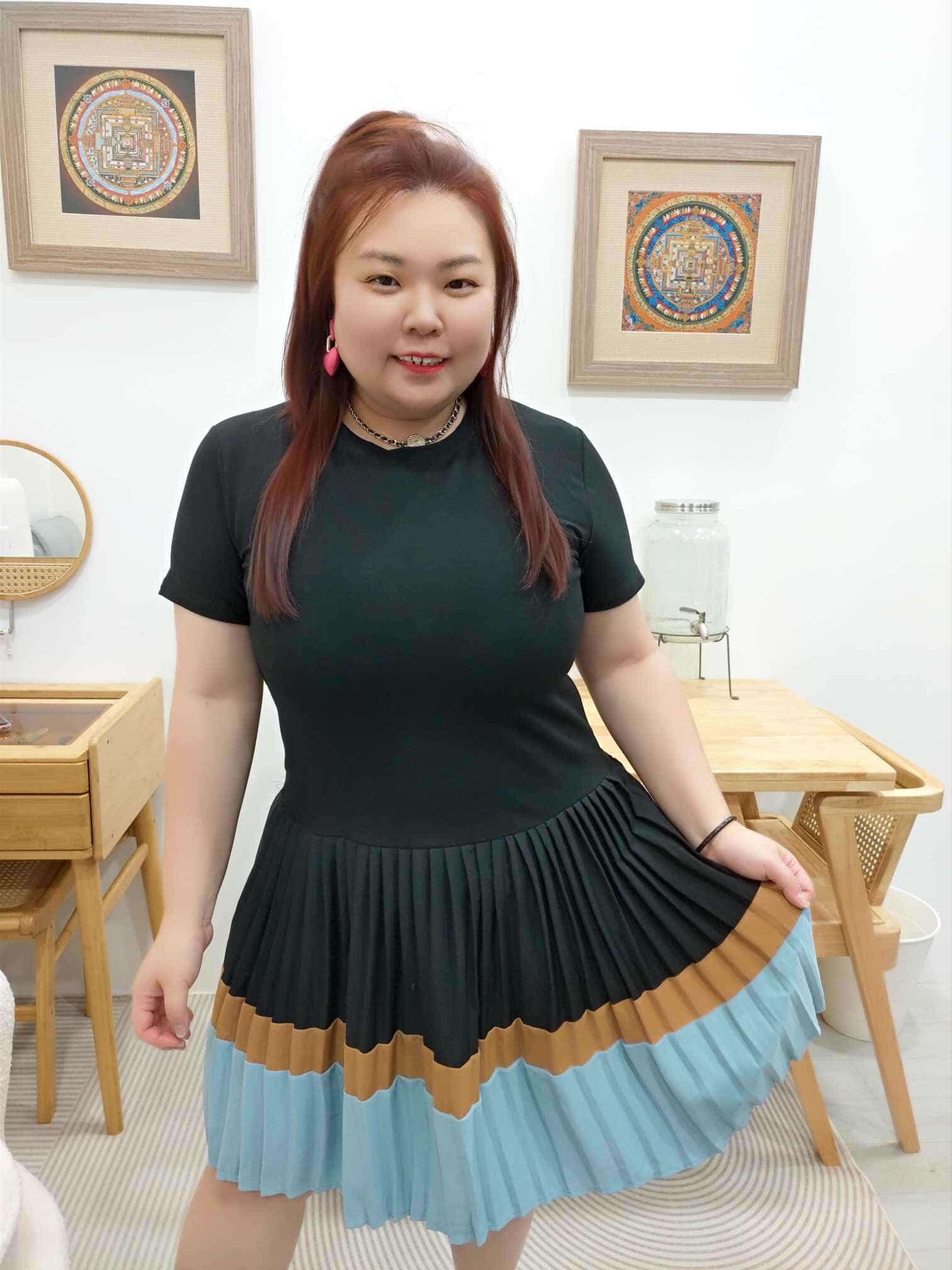 OTA01 HJA07 拼色百褶裙摆设计连衣裙