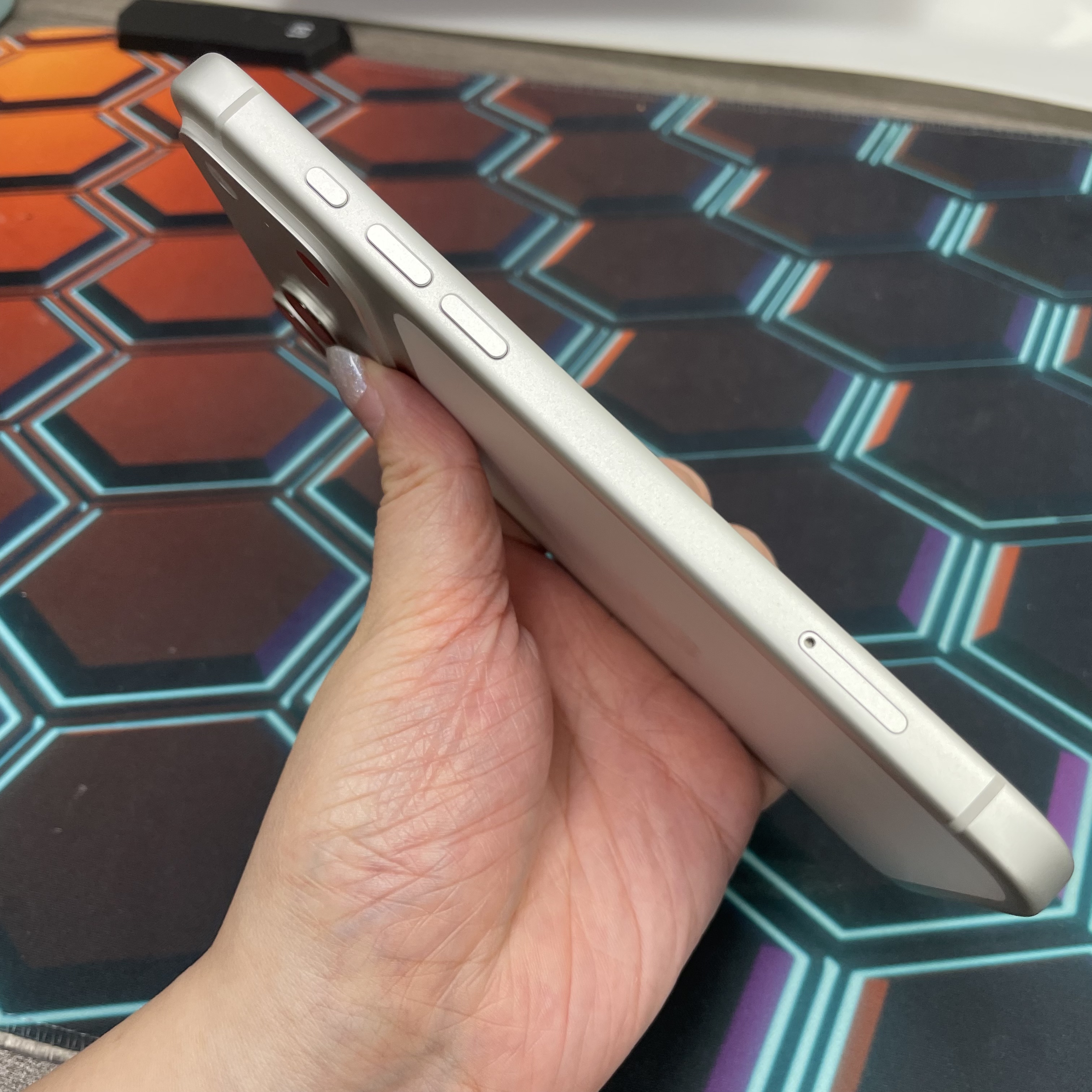 *7376 17 Pro max 全新官換機 256GB 電100 銀色 sliver