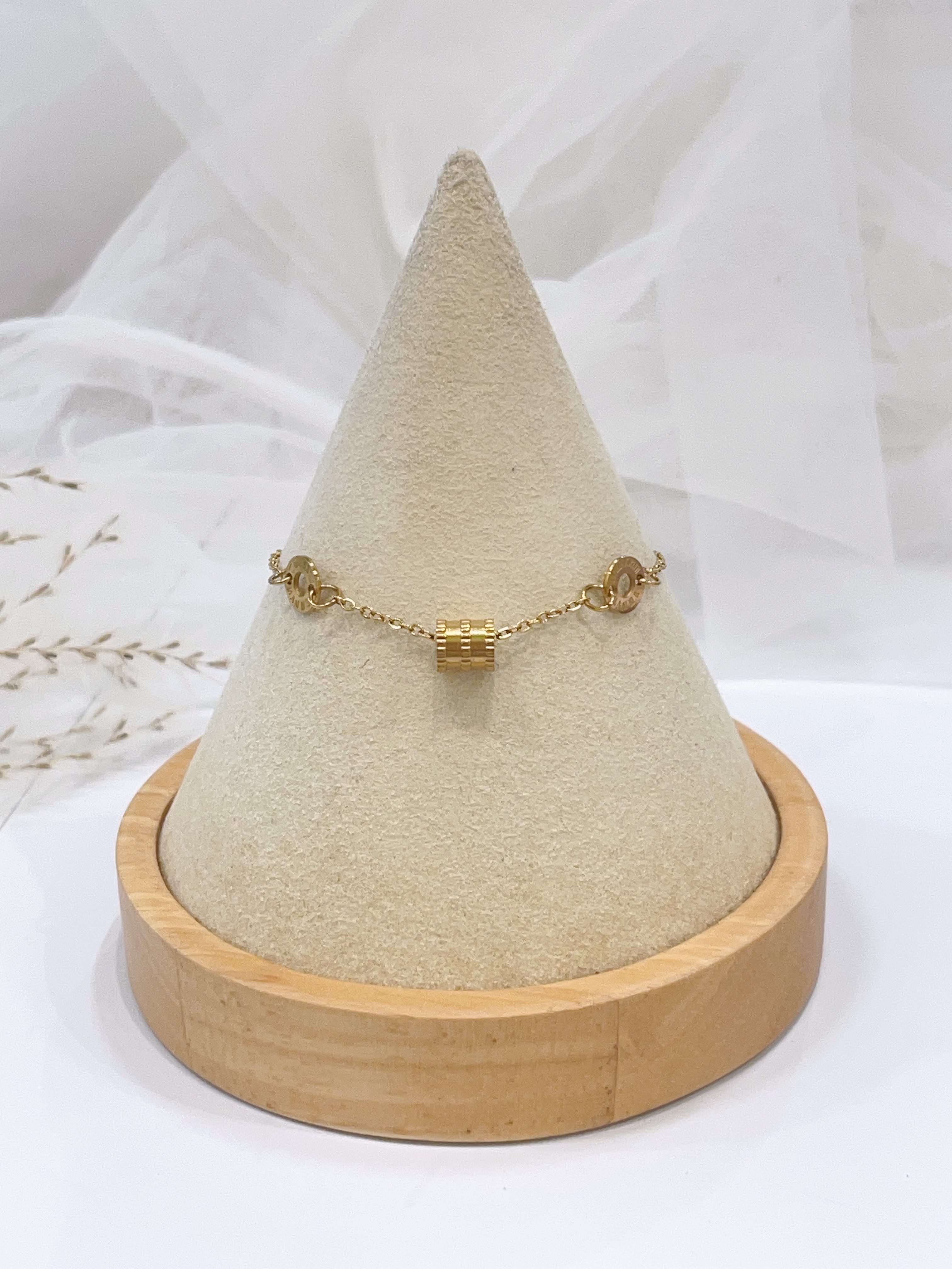 金色简约小圈钛钢手链